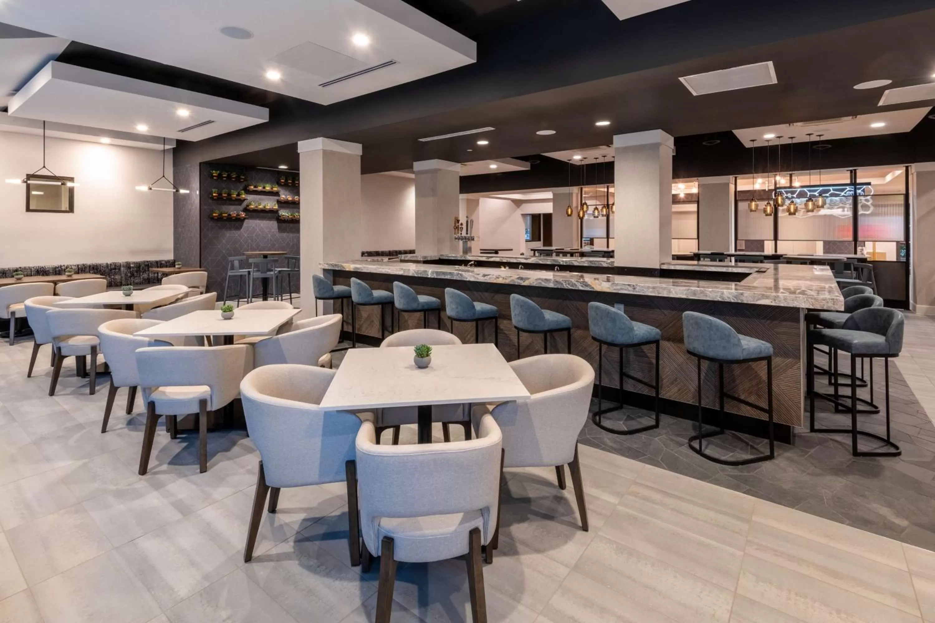 Lounge or bar in DoubleTree by Hilton Denver Cherry Creek, CO