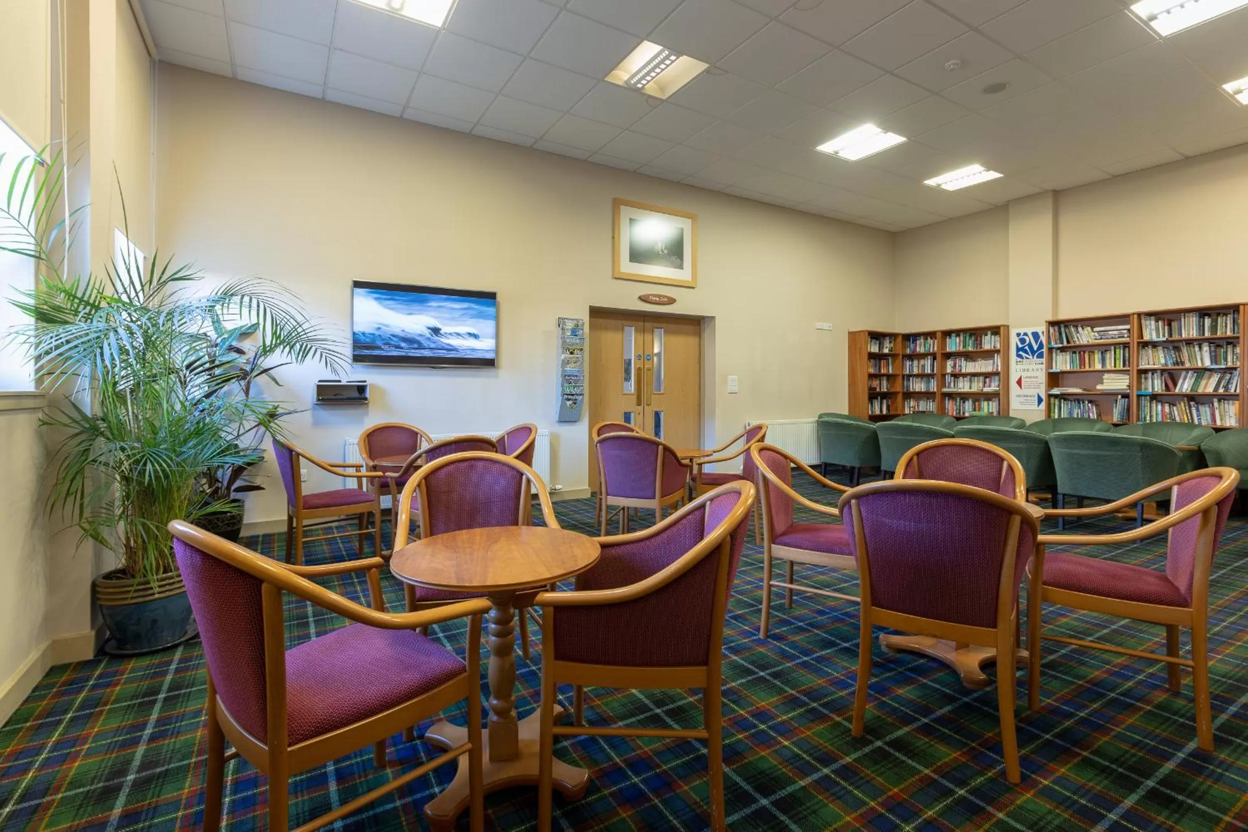 Library in Grant Arms Hotel