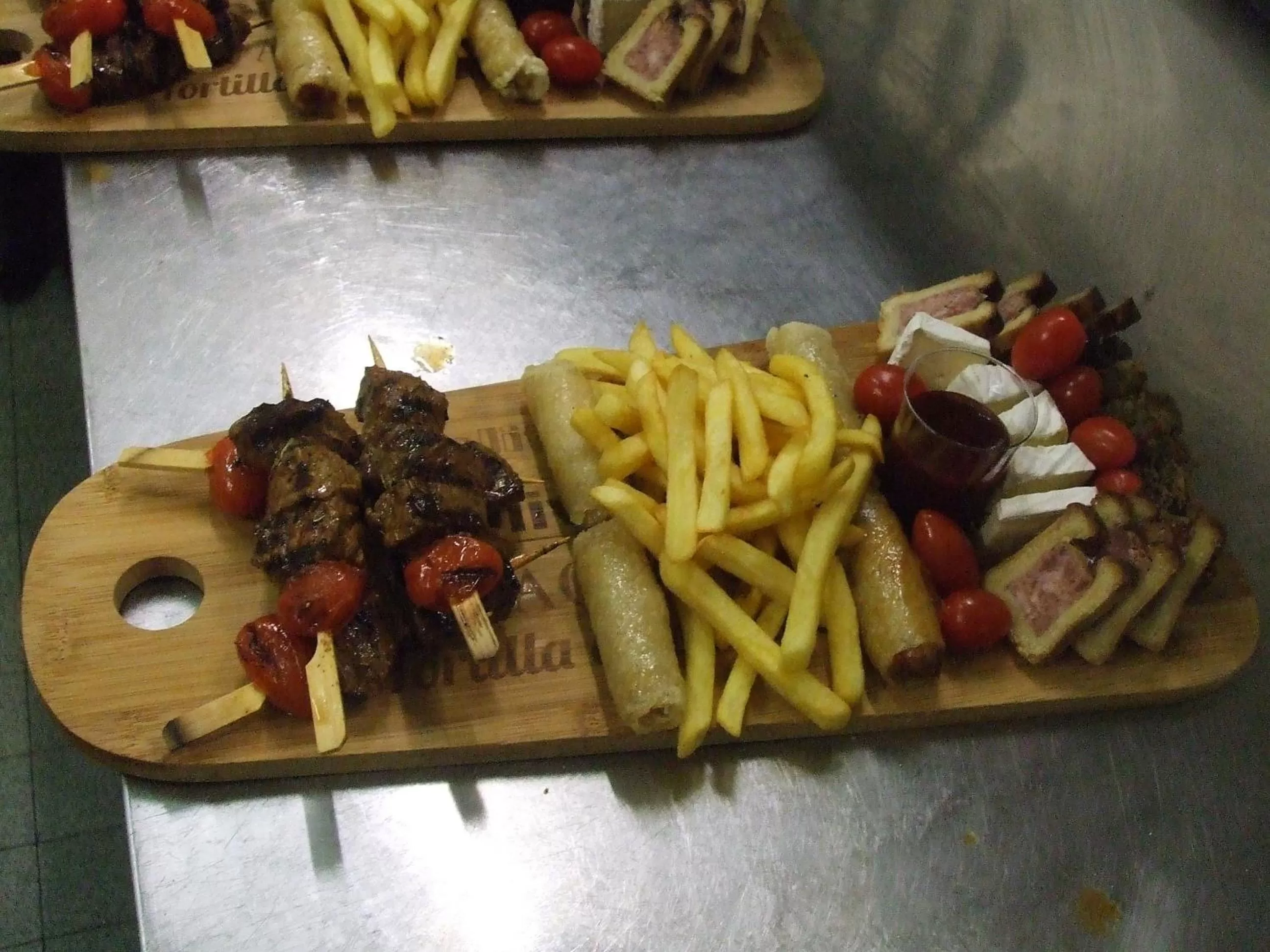 BBQ facilities, Food in Le Relais de la RN7