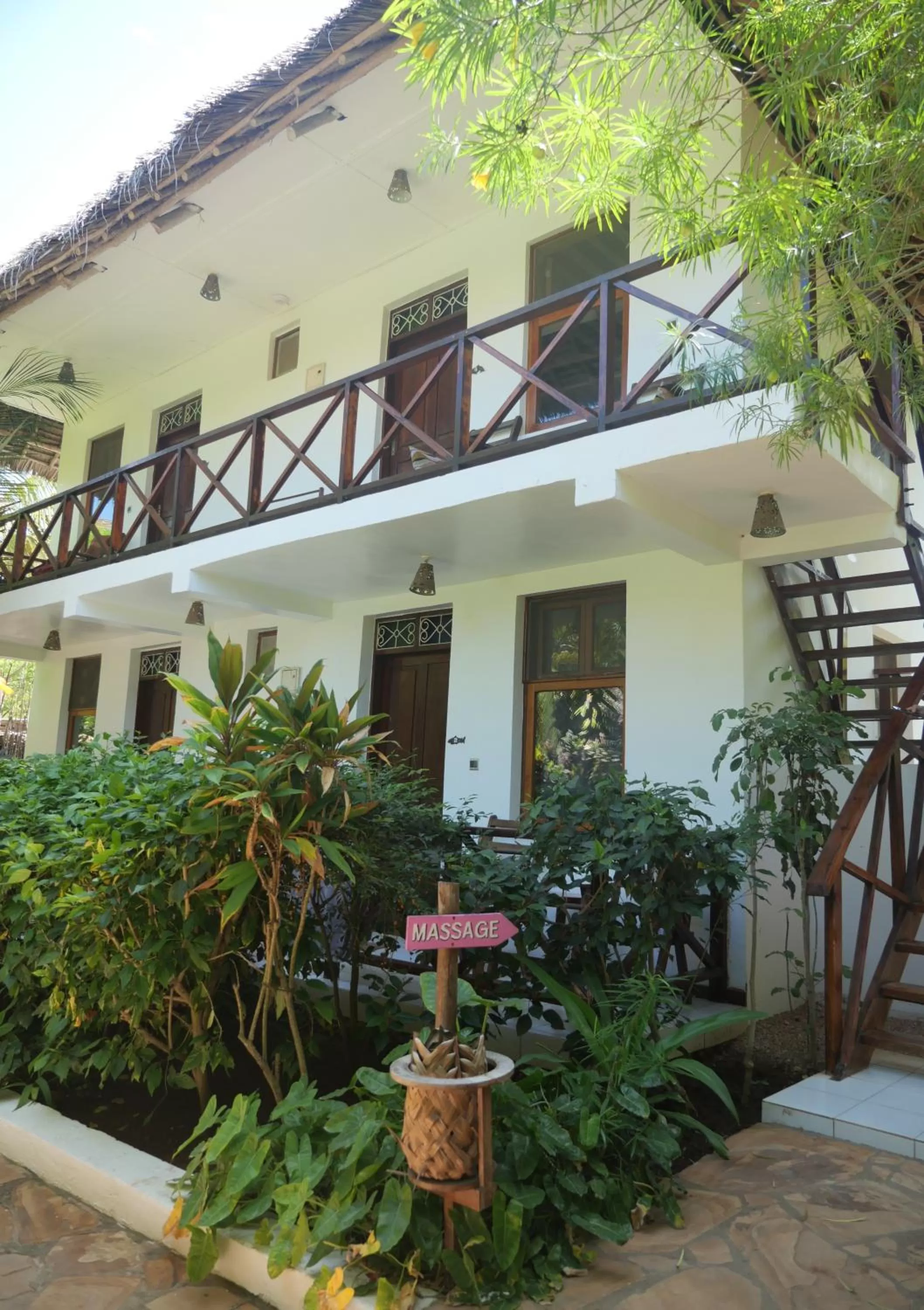 Garden, Property Building in Aluna Nungwi