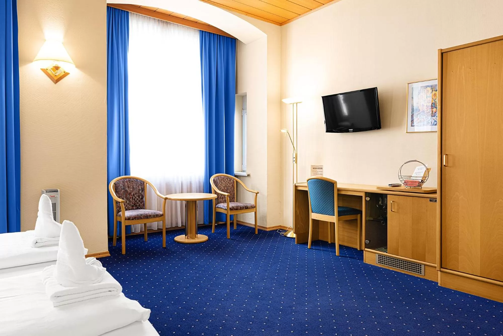 Photo of the whole room, Bed in Hotel-Pension Wild