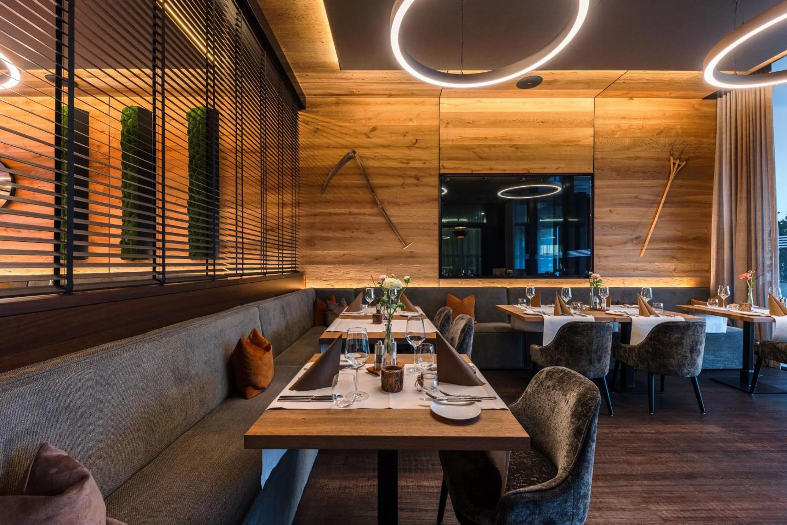 Restaurant/places to eat in Hotel kommod