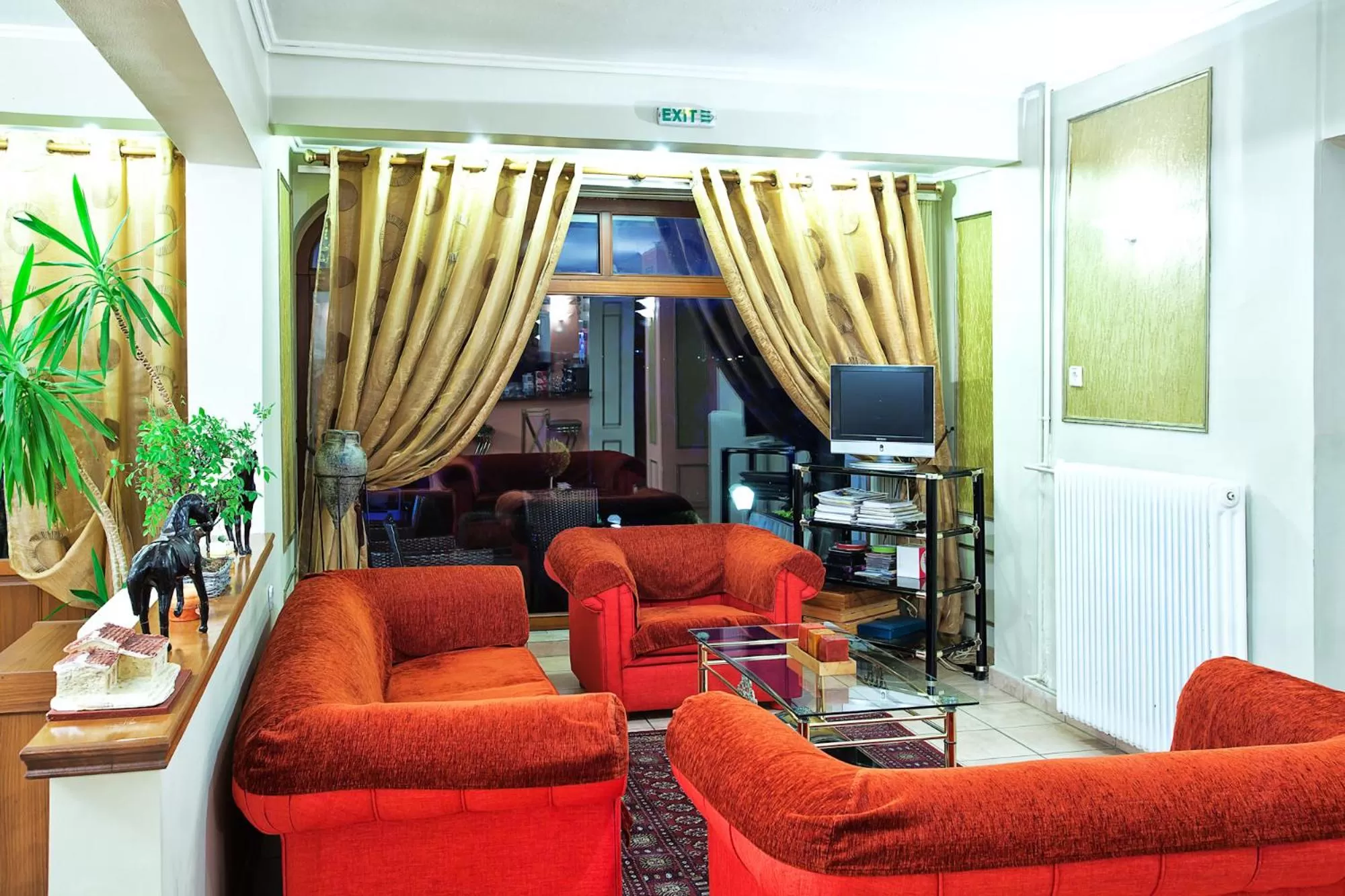 Lounge or bar in Anastassiou Hotel - Bike and motorcycle friendly hotel