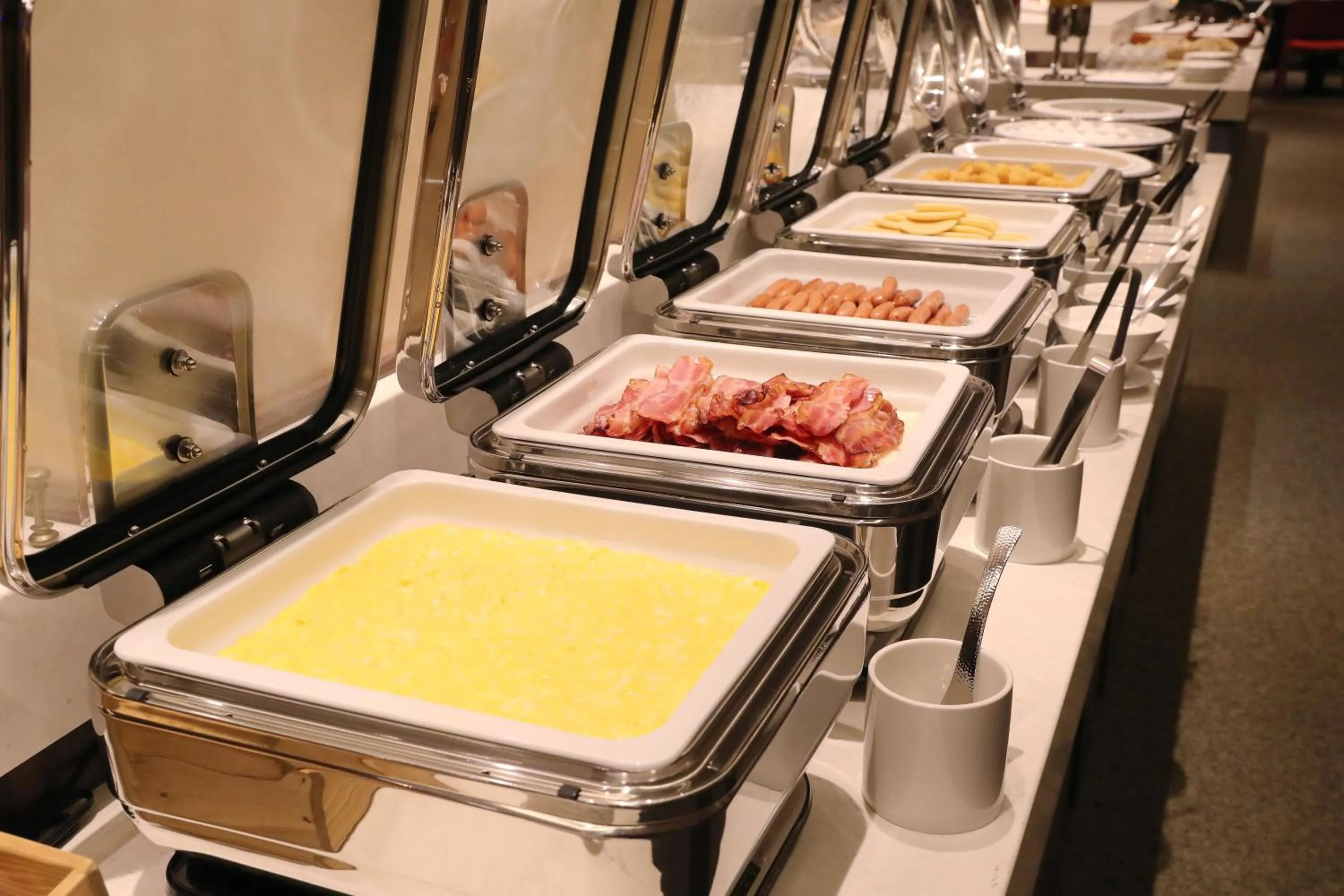 Breakfast in Lotte Arai Resort