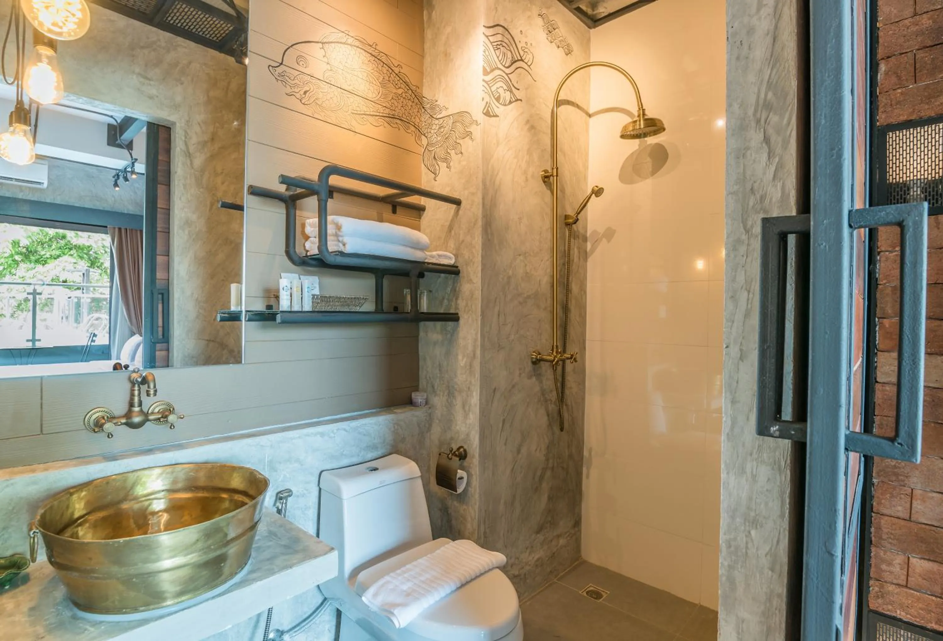 Shower in Sea Crest by Jomtien