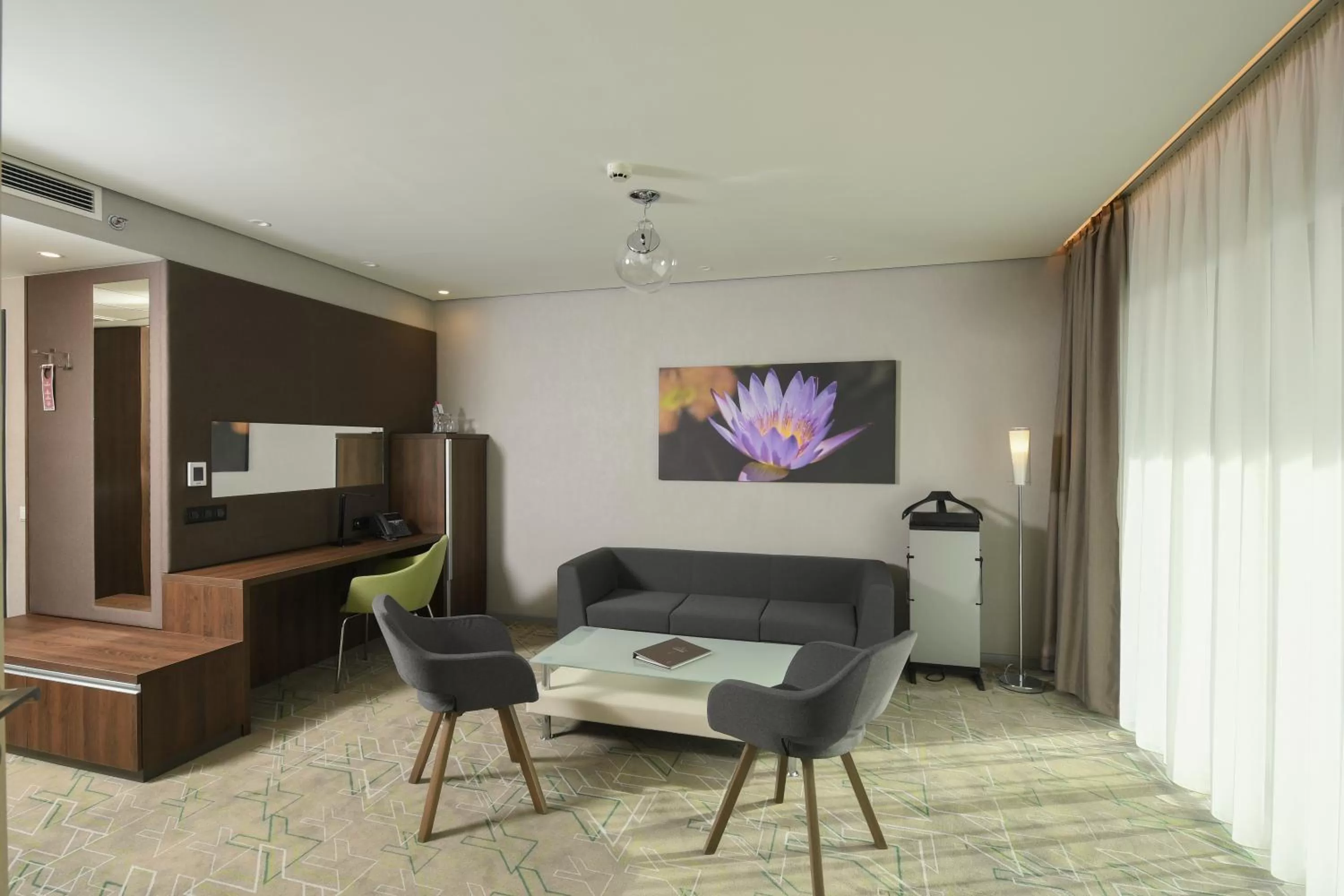 Communal lounge/ TV room in Hunguest Hotel Sóstó