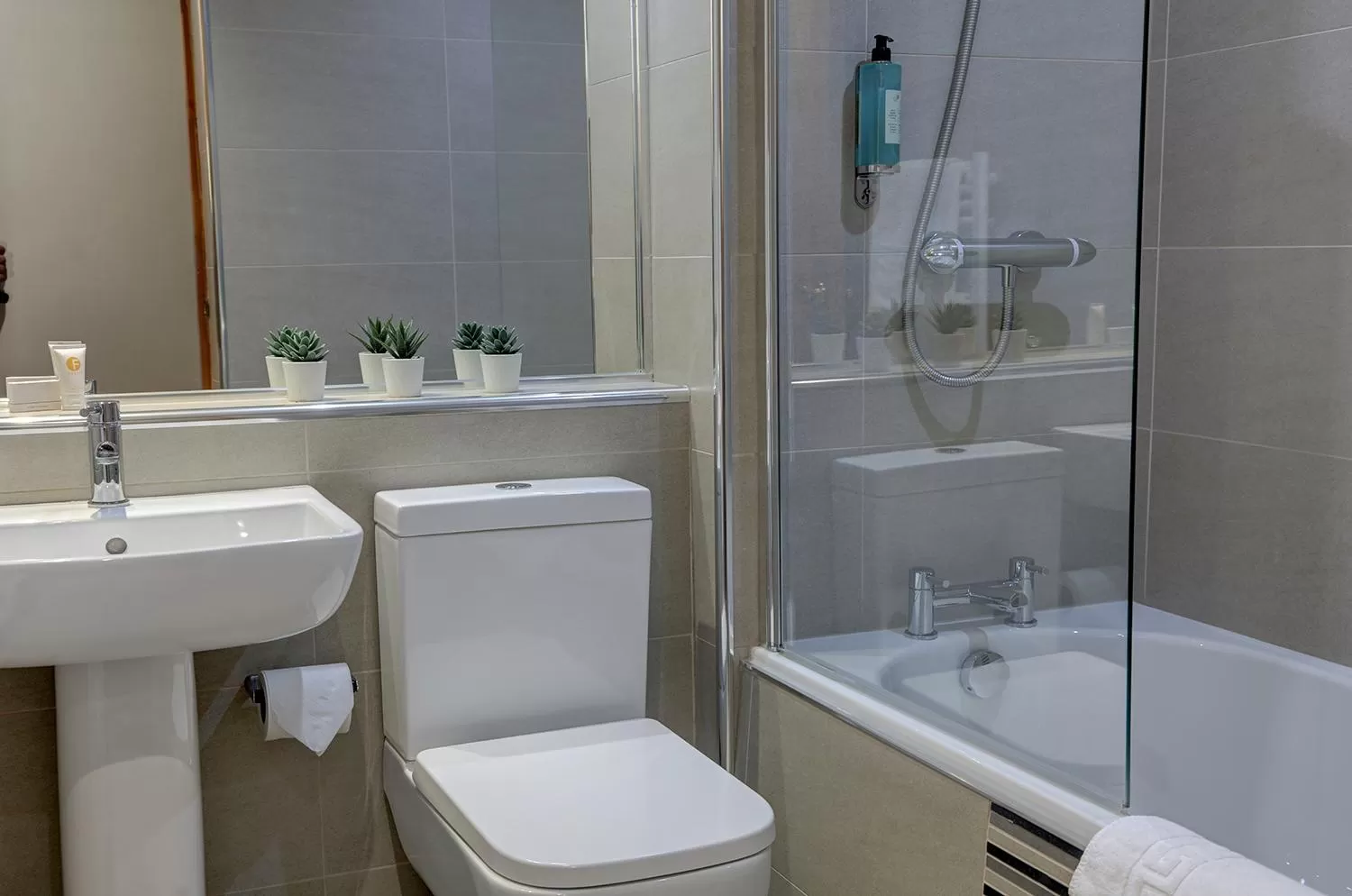 Bathroom in Best Western The Hilcroft Hotel West Lothian