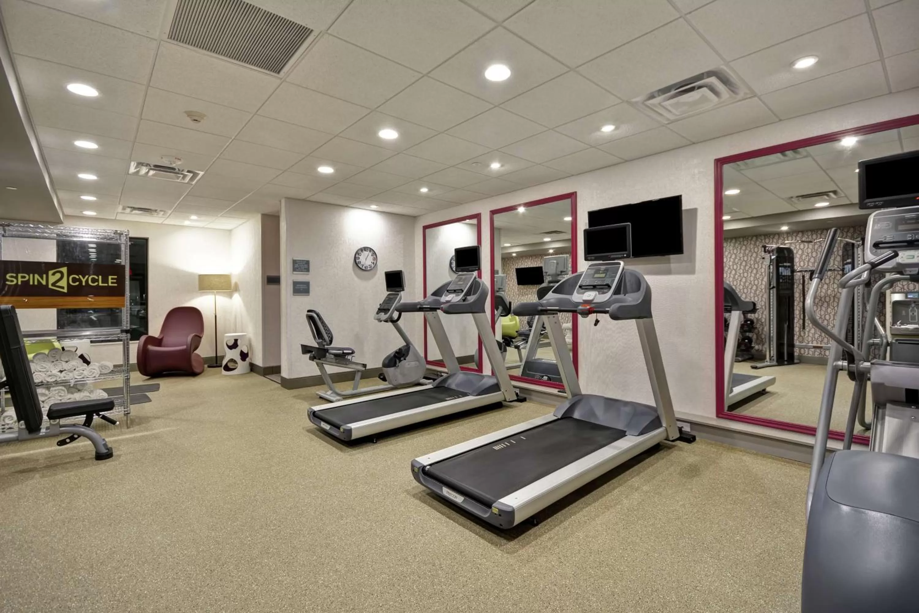 Fitness centre/facilities in Home2 Suites by Hilton KCI Airport