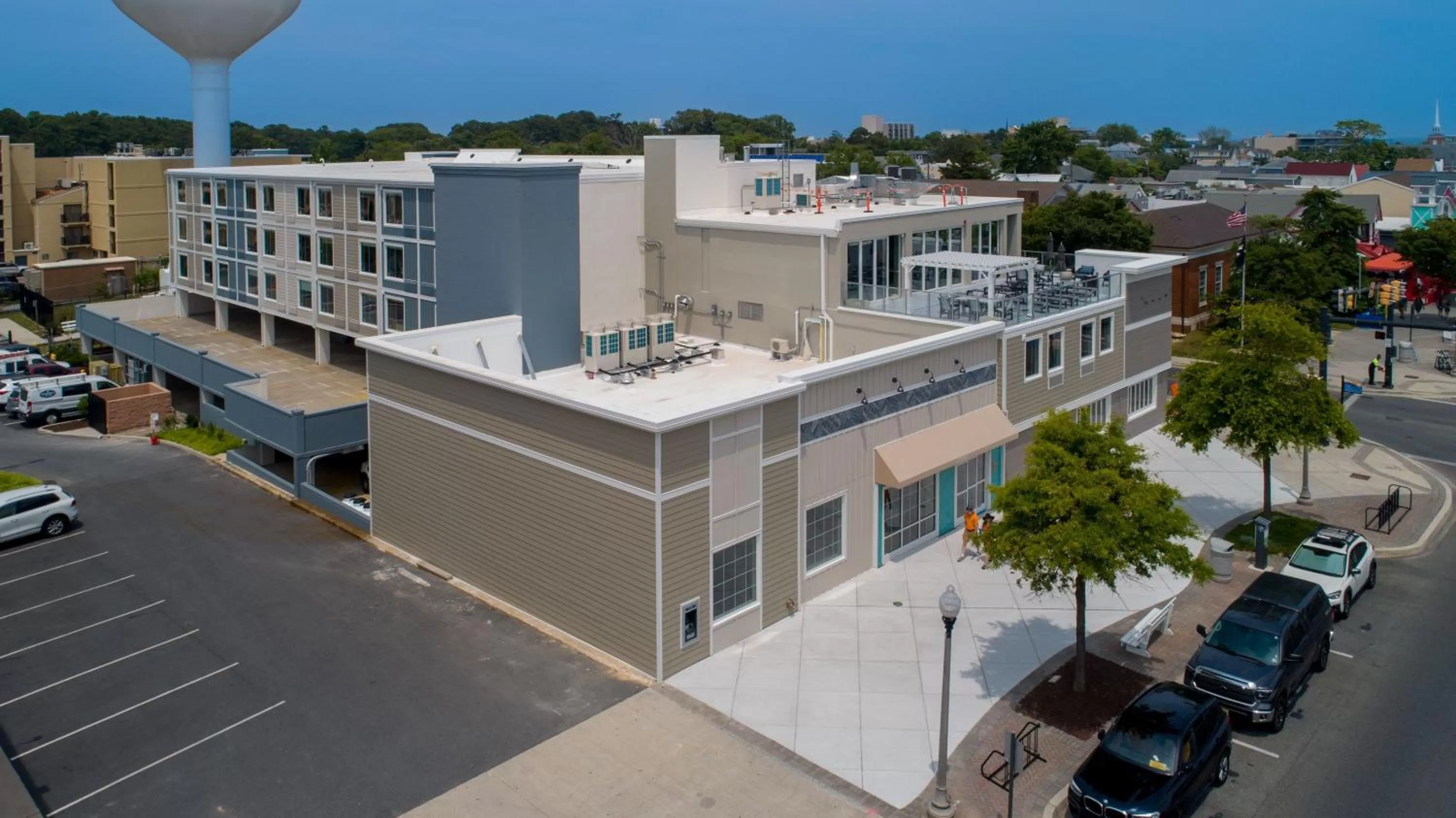 Property building in Coast Rehoboth Beach, Tapestry Collection By Hilton