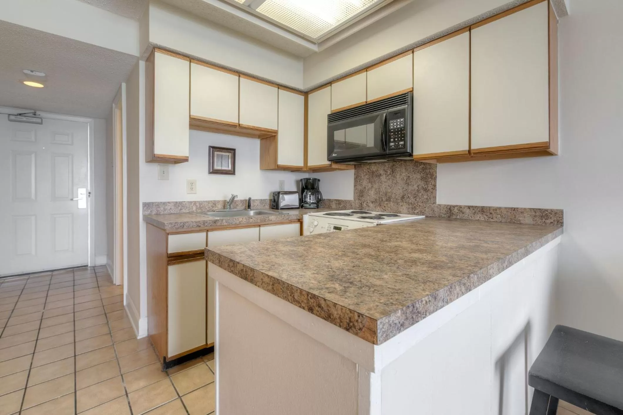 Kitchen/Kitchenette in Kingfisher Inn