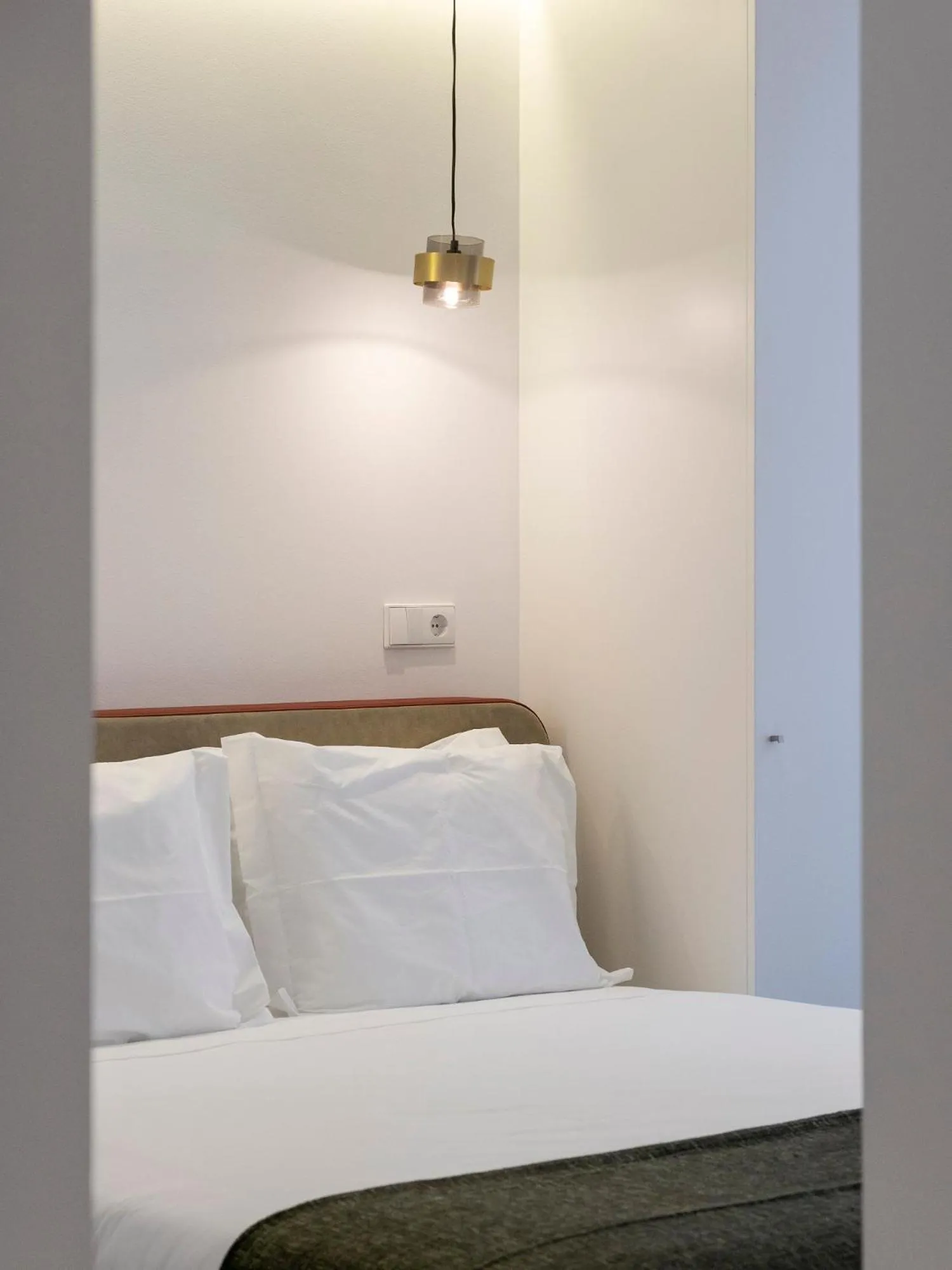 Bedroom, Bed in Lisbon Serviced Apartments - Chiado Emenda