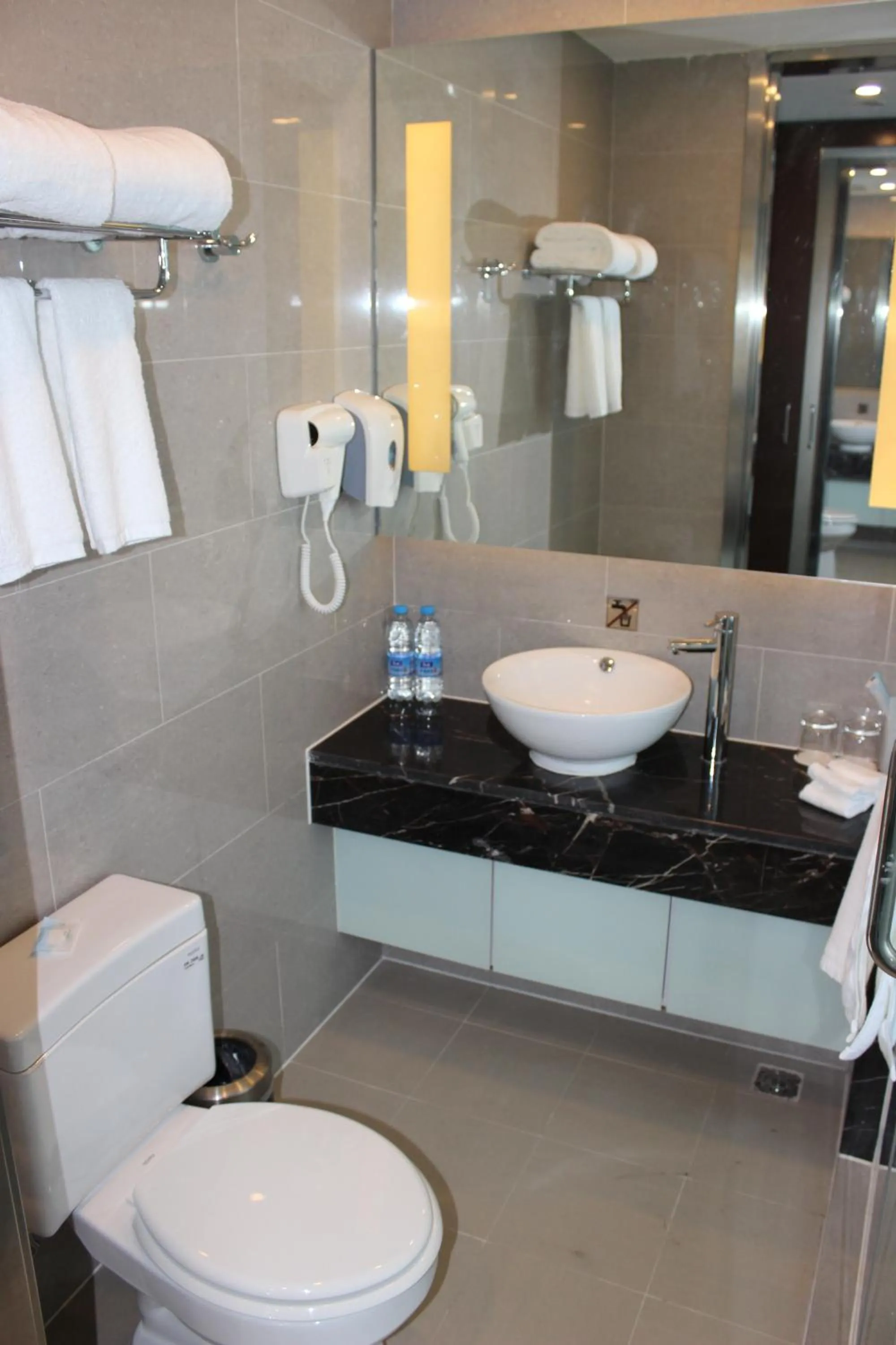 Decorative detail in Holiday Inn Express Weihai Hi-Tech Zone by IHG