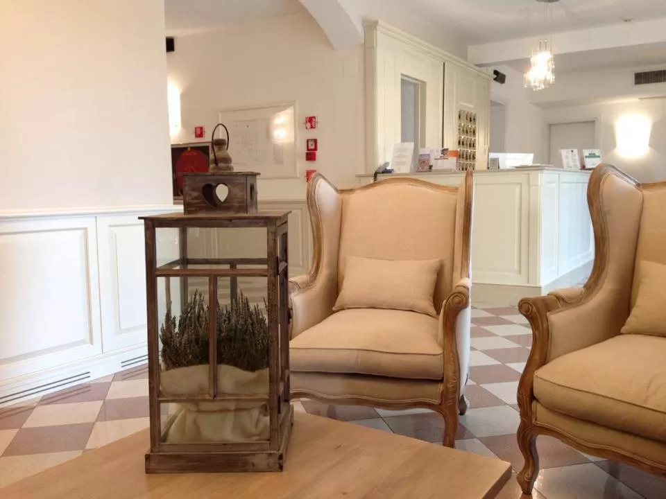 Lounge or bar in Hotel Antico Mulino