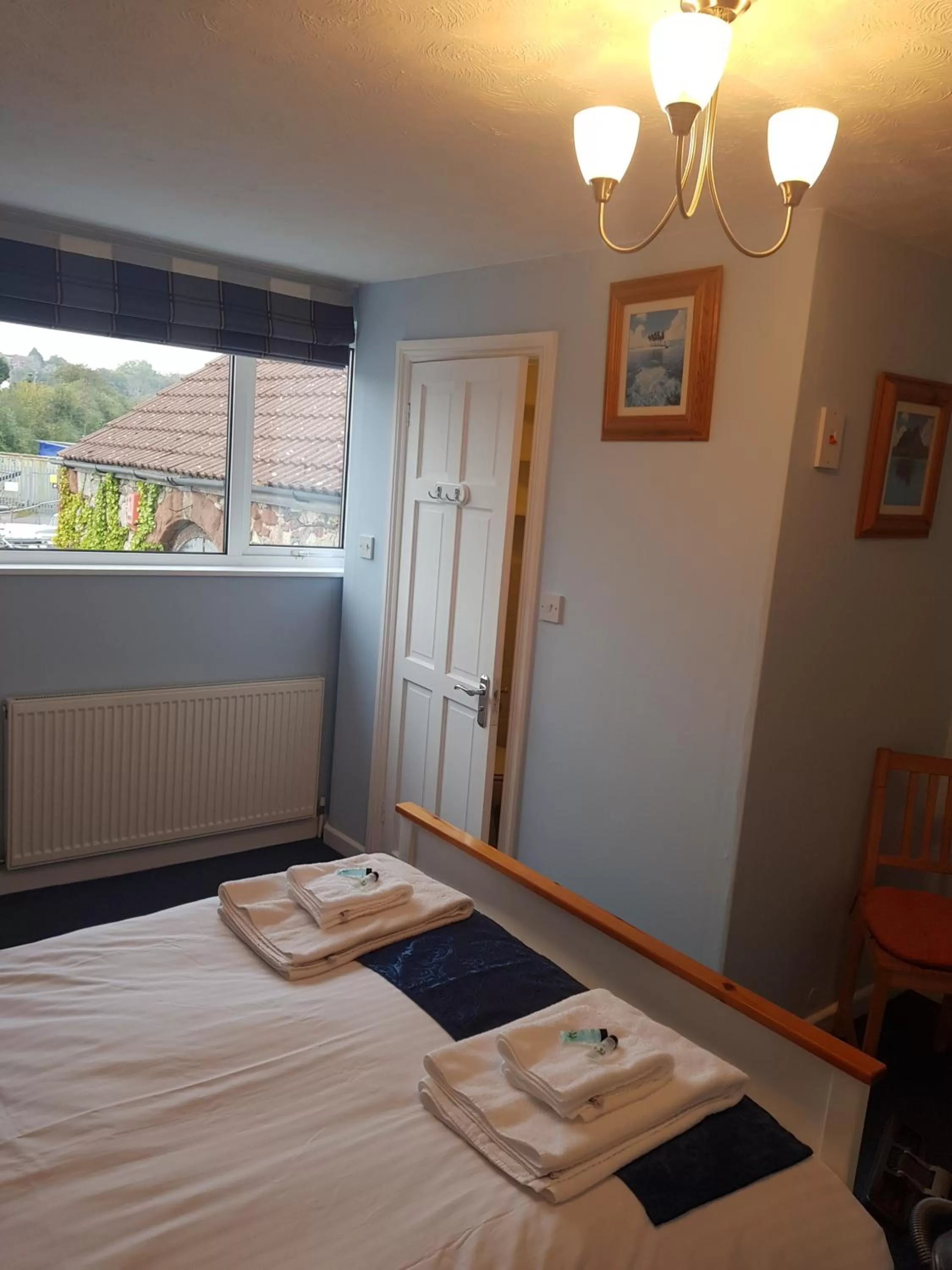 Bedroom, View in The Mariner Guest House