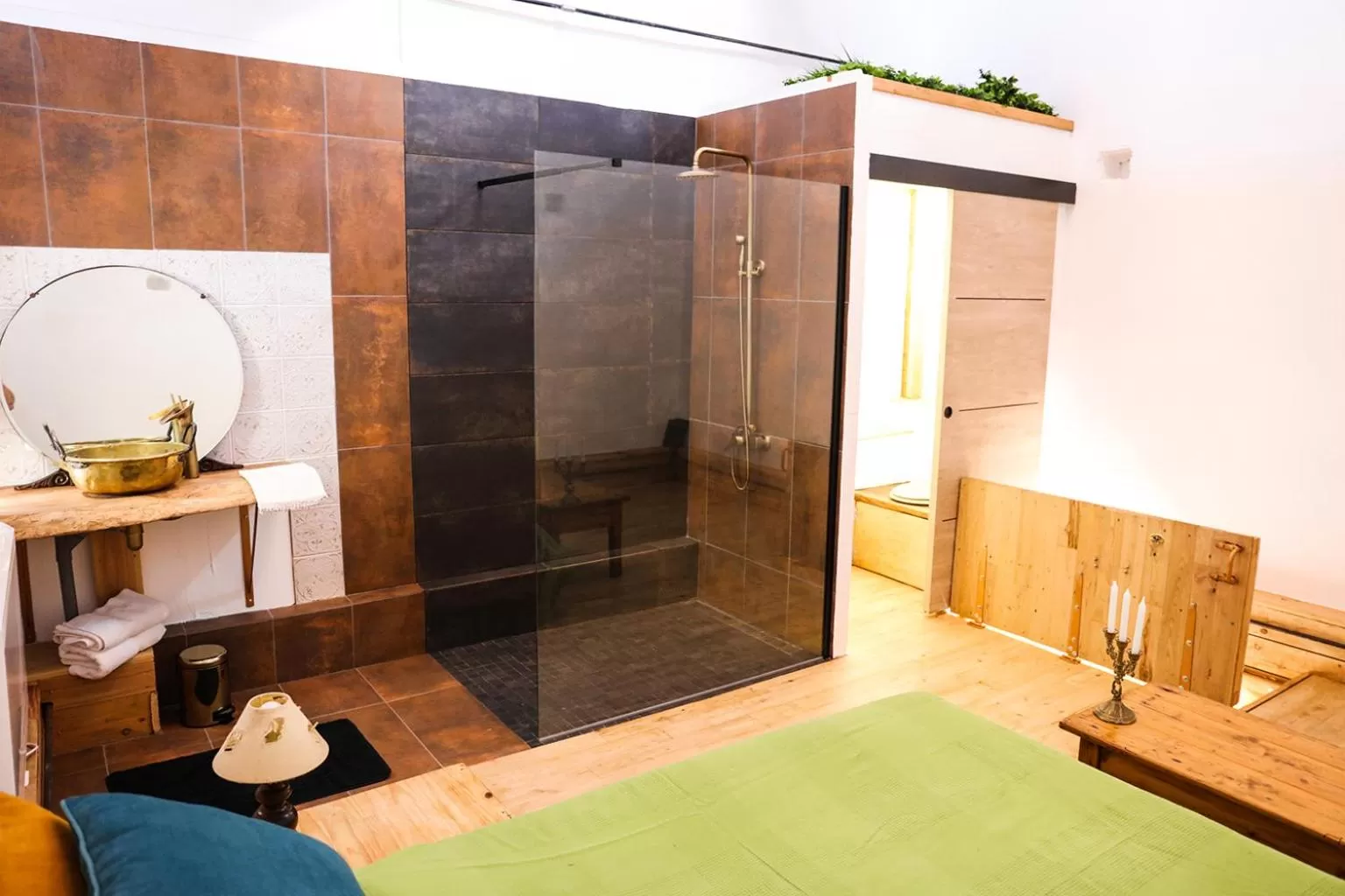 Shower in La Maison du Saula