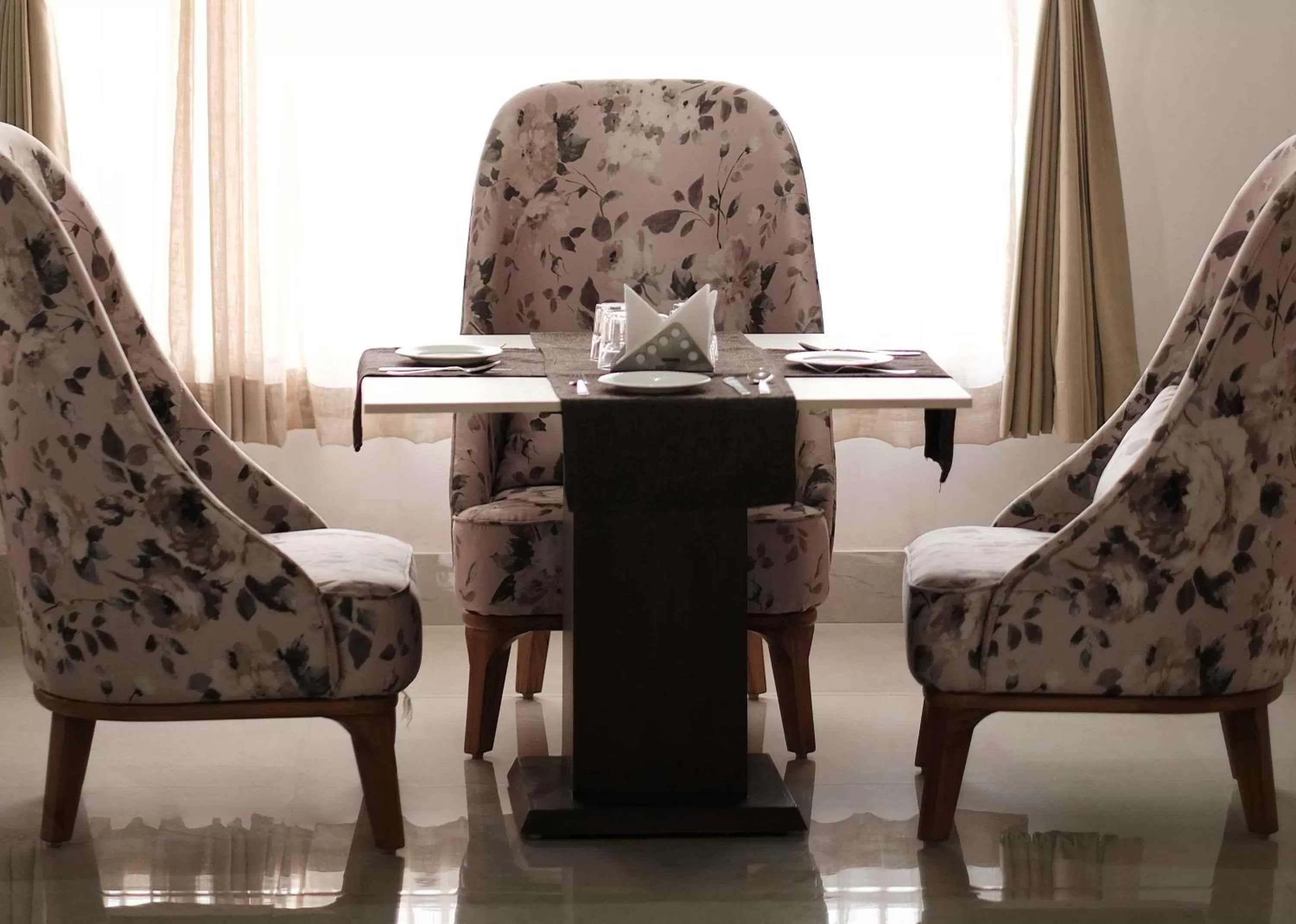 Property building in Revaas Lake View Boutique Stay