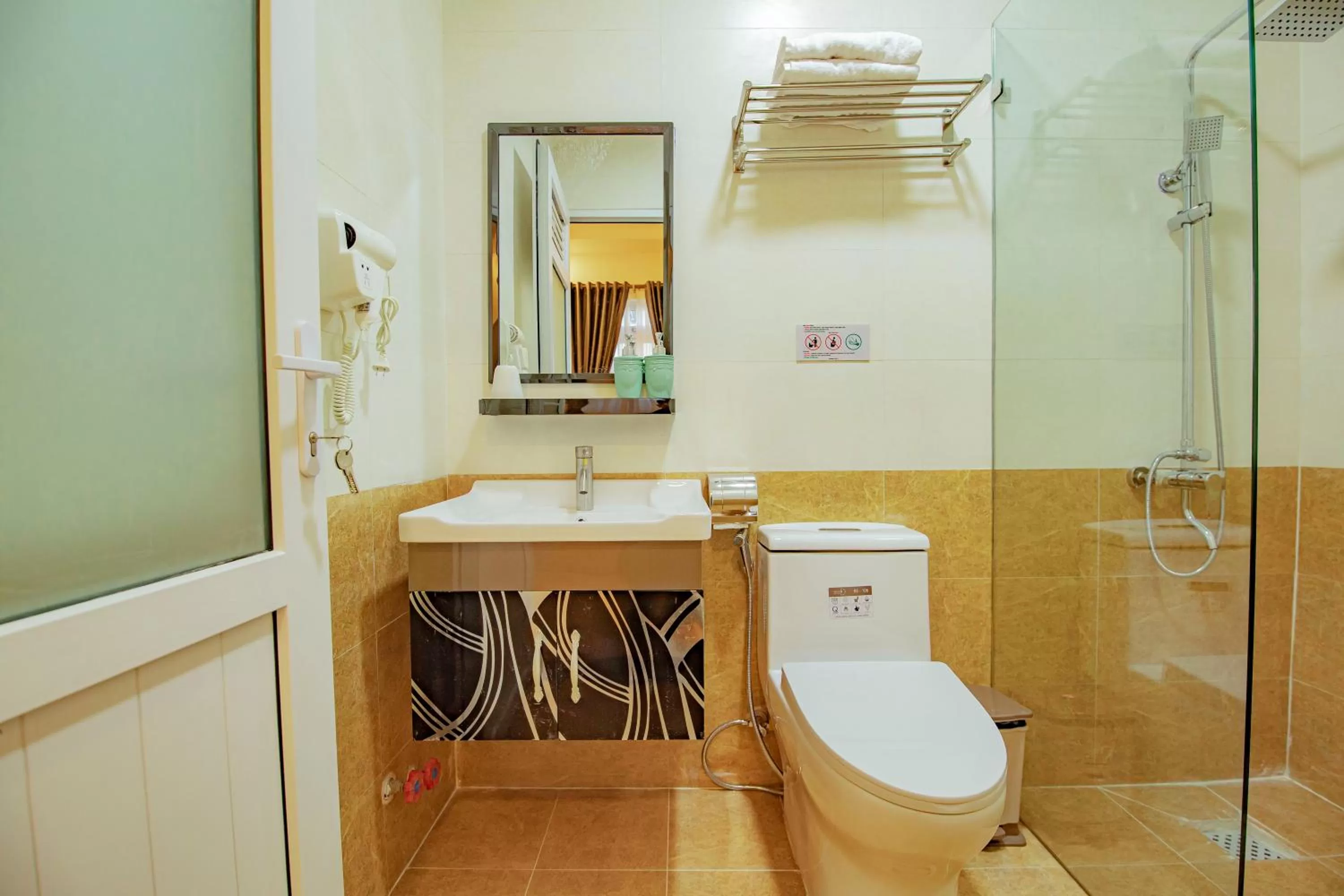 Bathroom in Khanh Uyen 1 Hotel