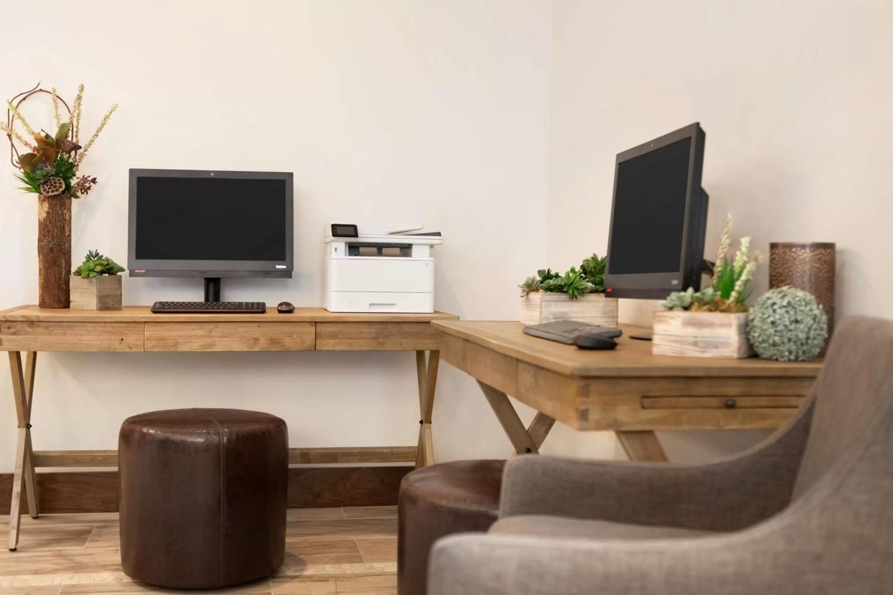 Business facilities in Embassy Suites By Hilton Boulder