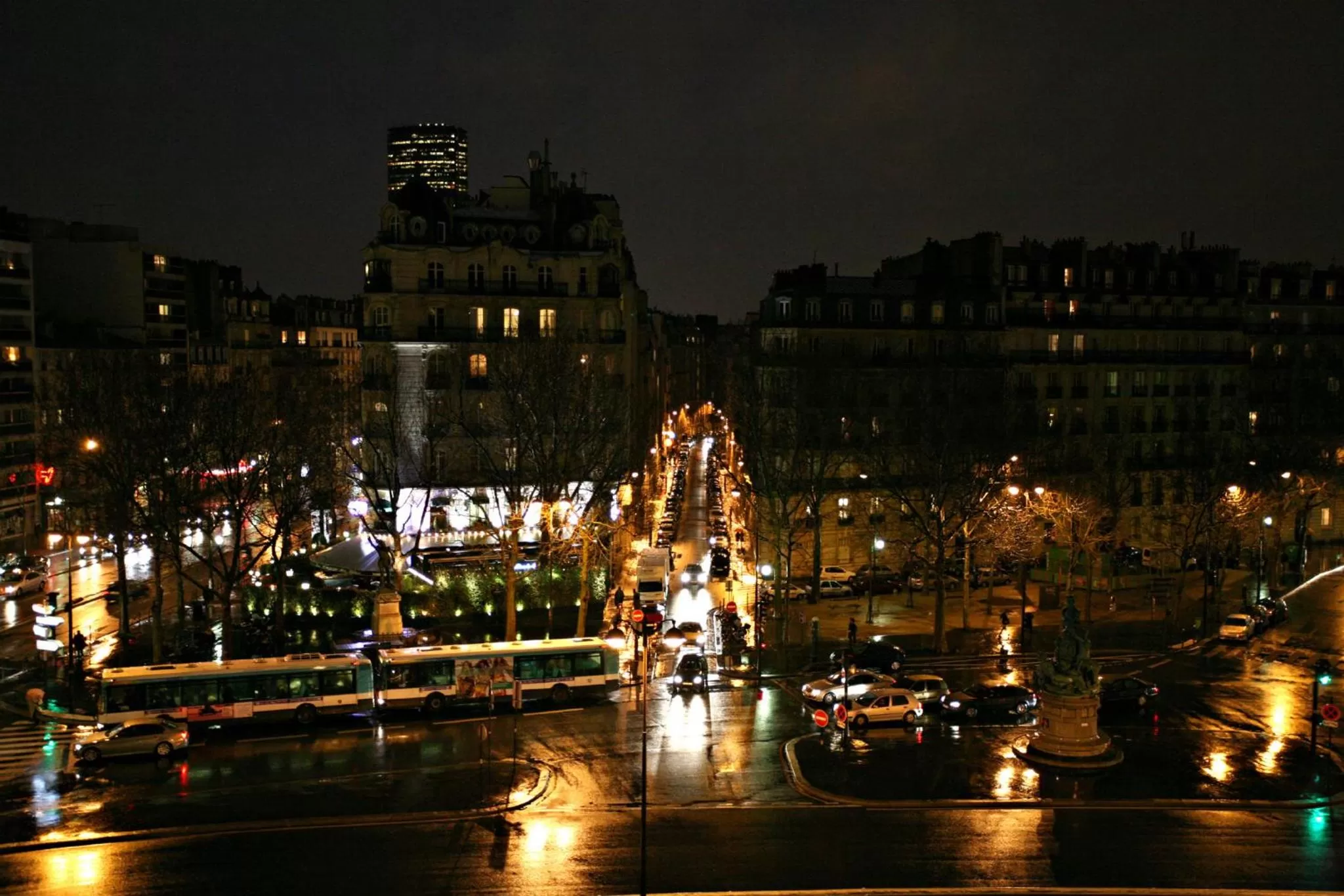 Night in Hotel Beauvoir