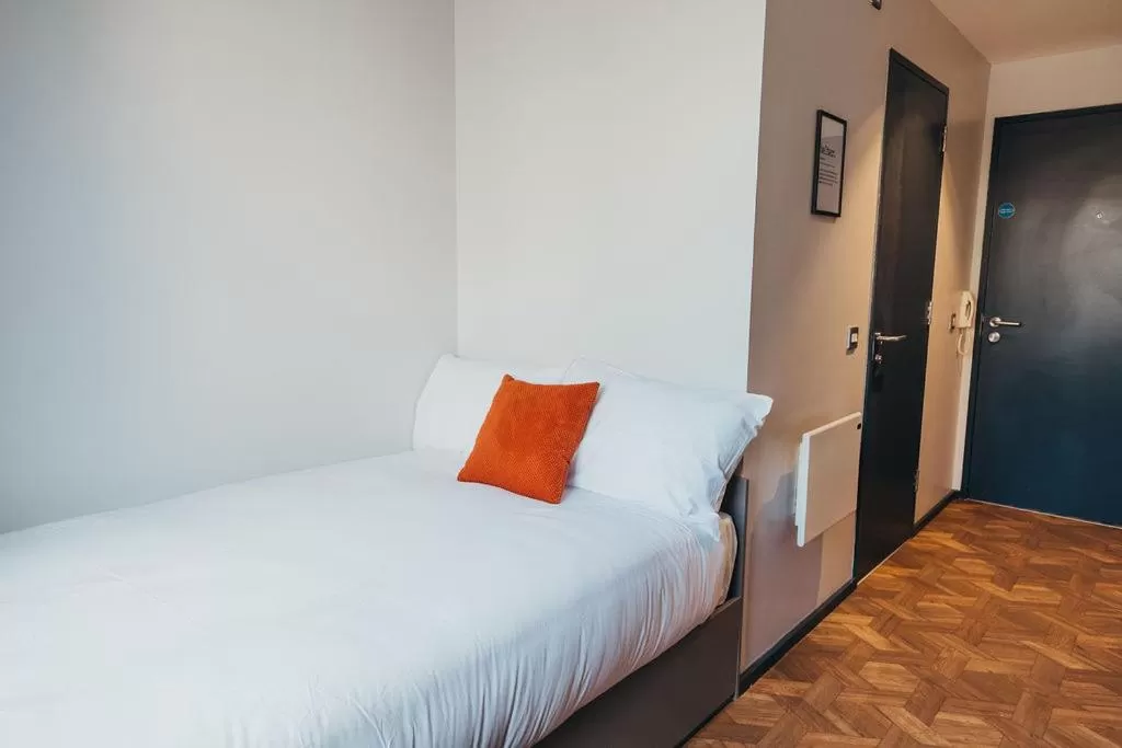 Bed in Quarter by the Warren Collection