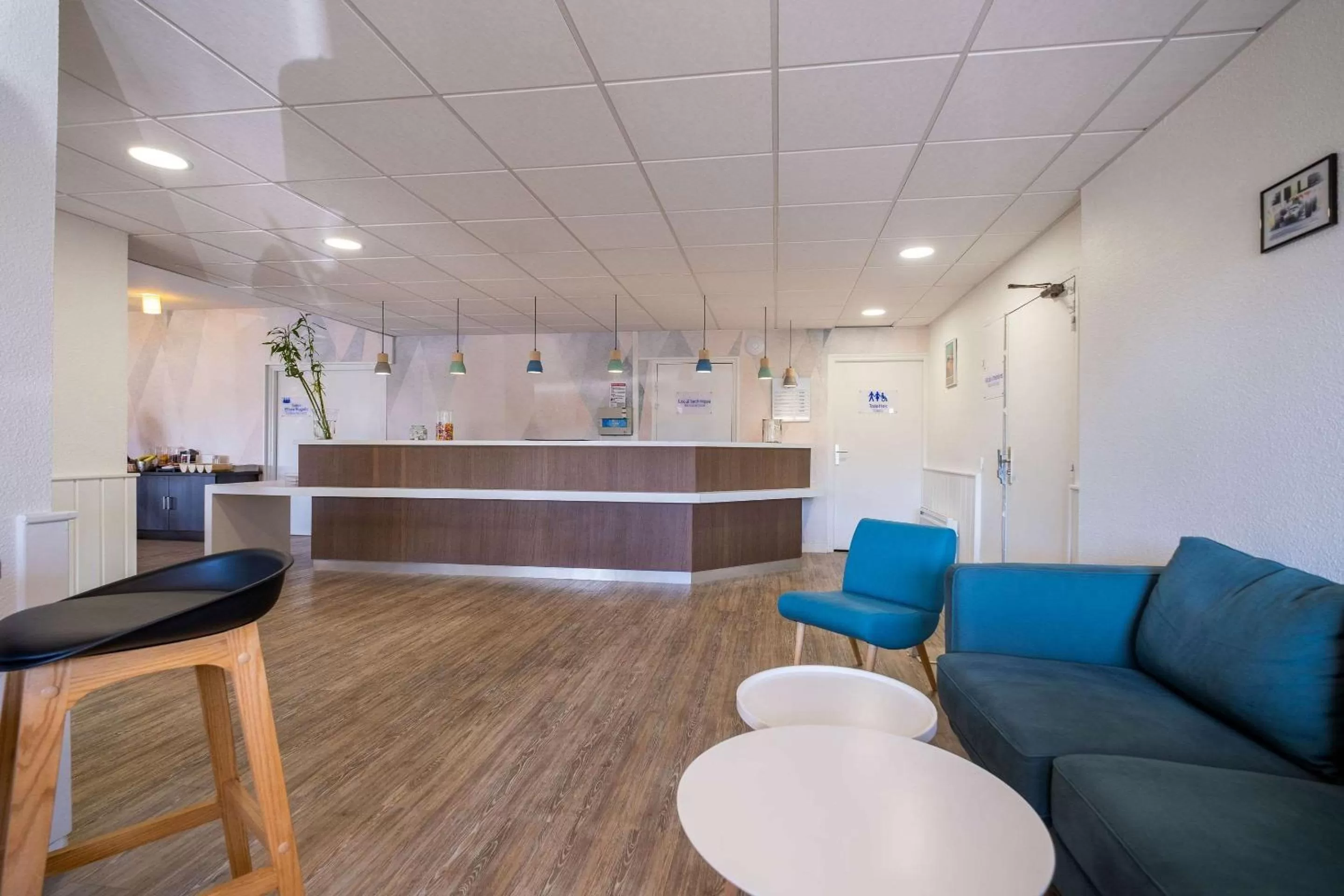 Lobby or reception in Comfort Hotel Linas - Montlhery