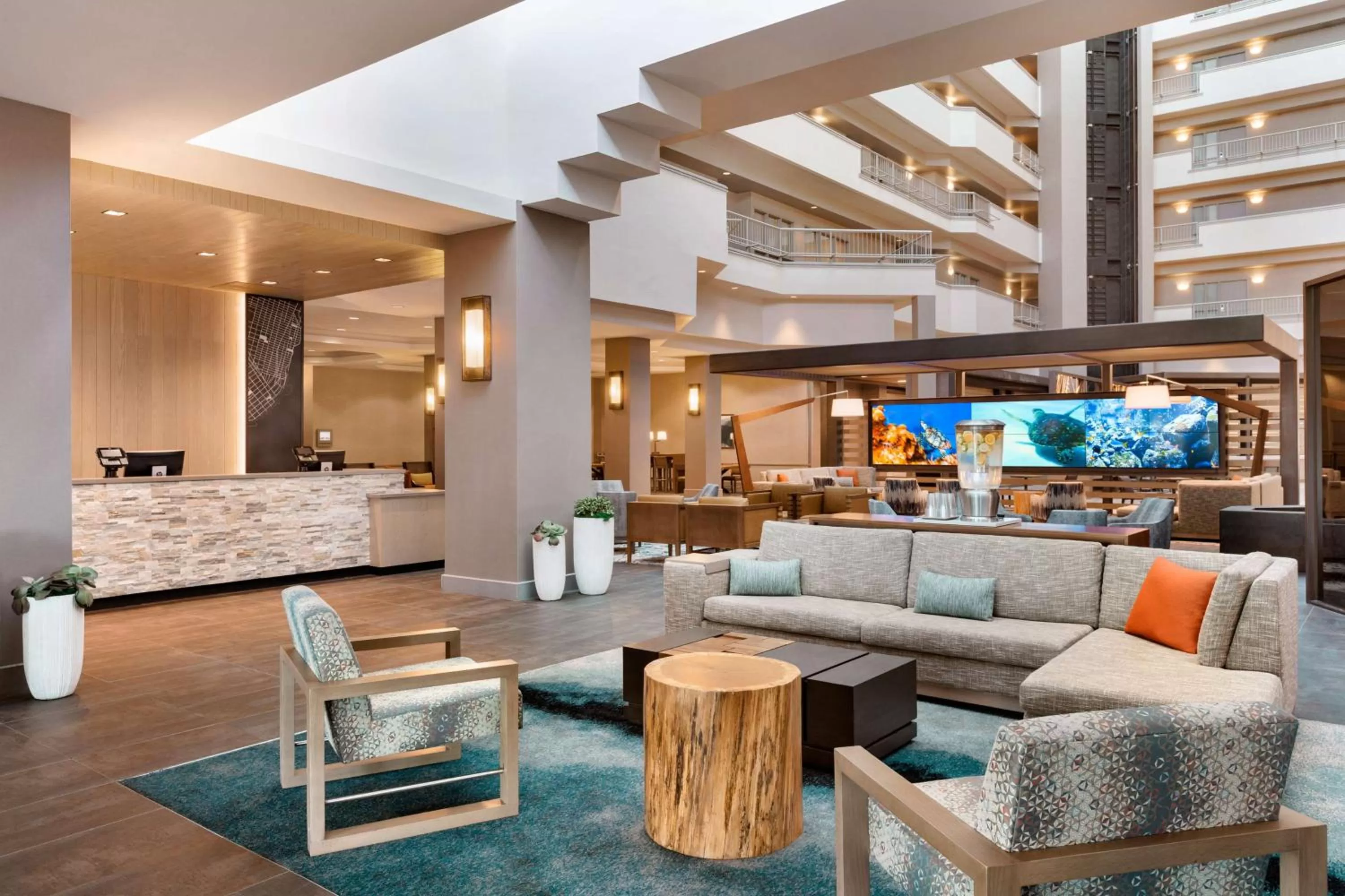 Lobby or reception in Embassy Suites by Hilton Monterey Bay Seaside