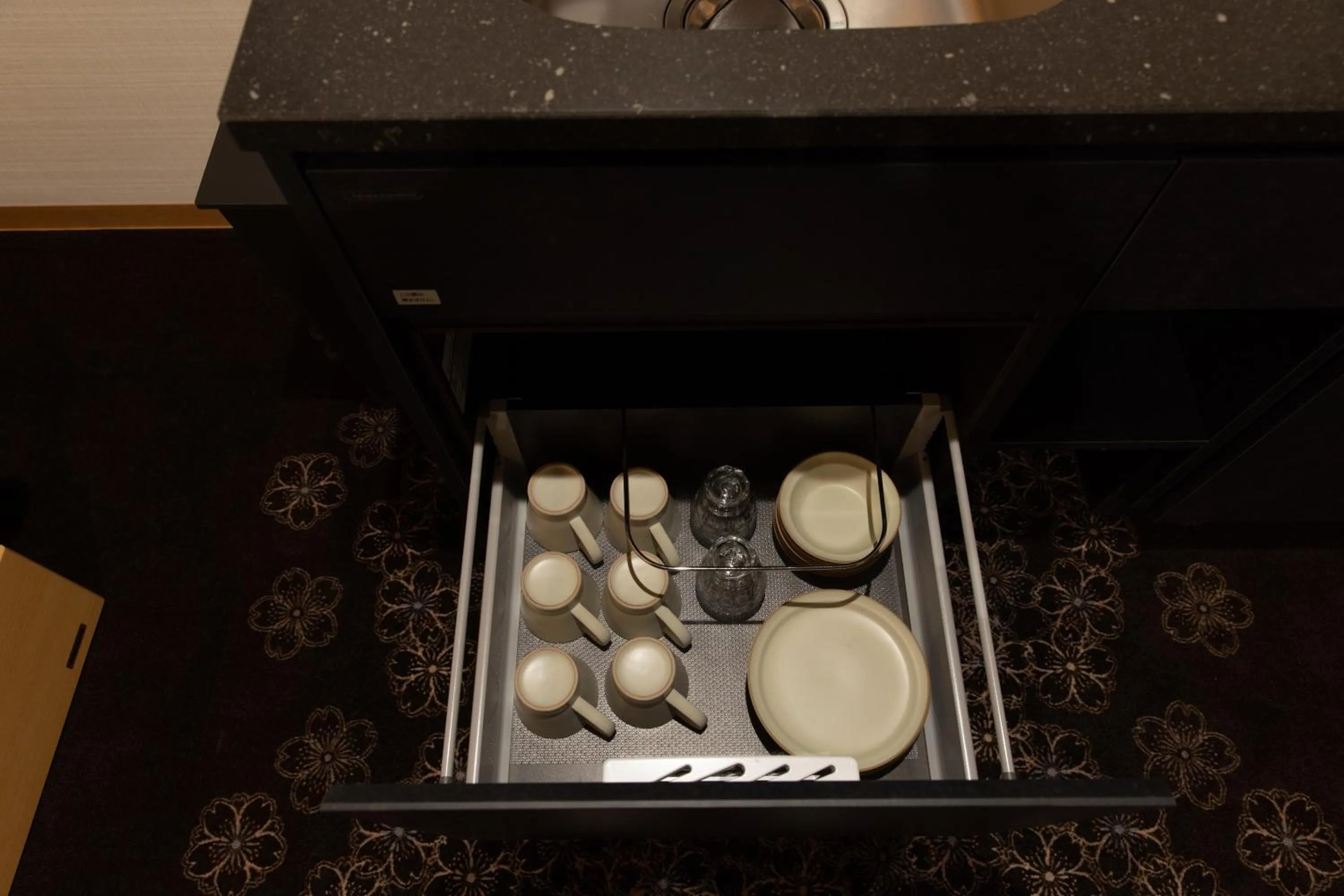 Kitchen or kitchenette in Chiyokura HOTEL SHUKU Nagoya