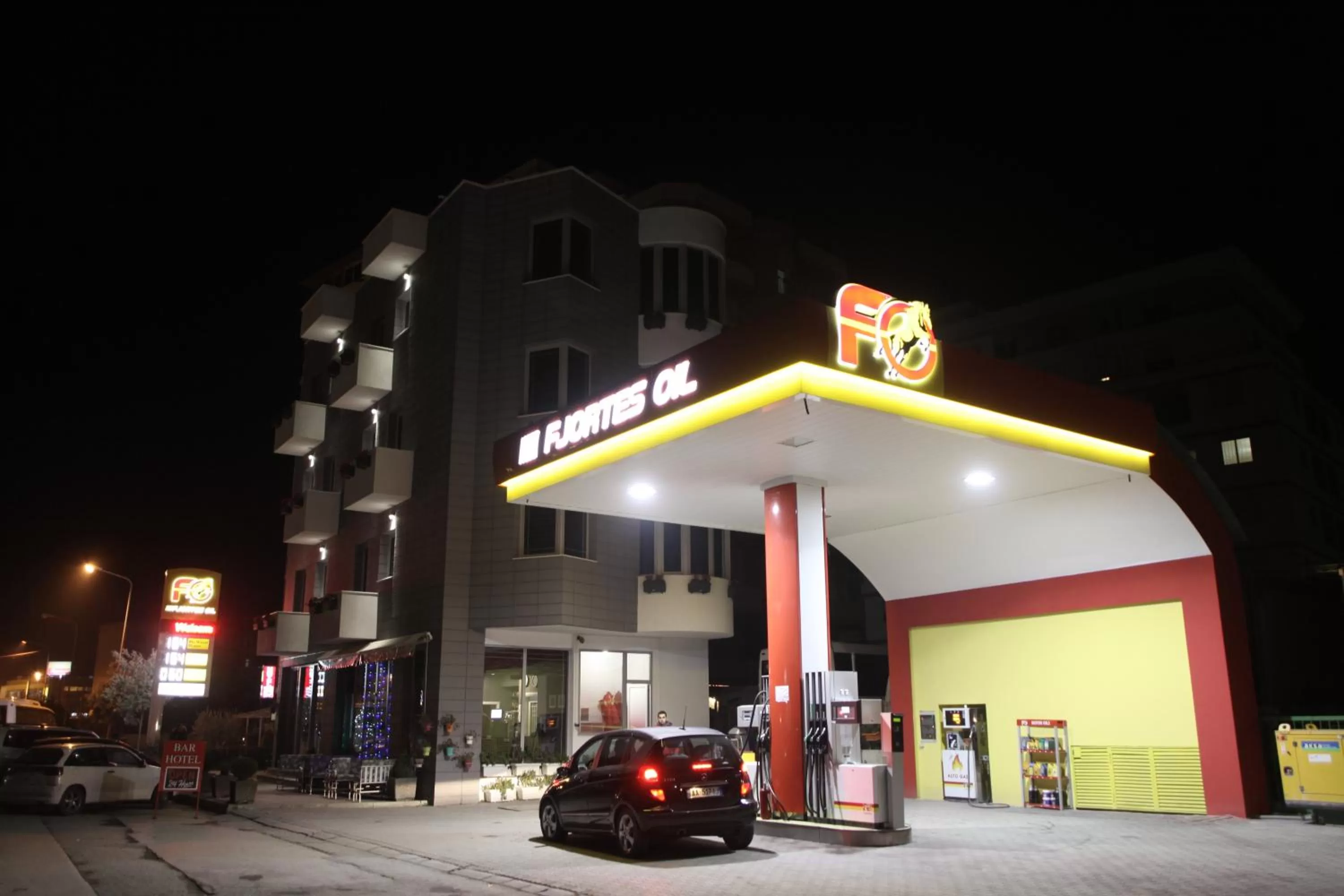 Property building in Fjortes Hotel