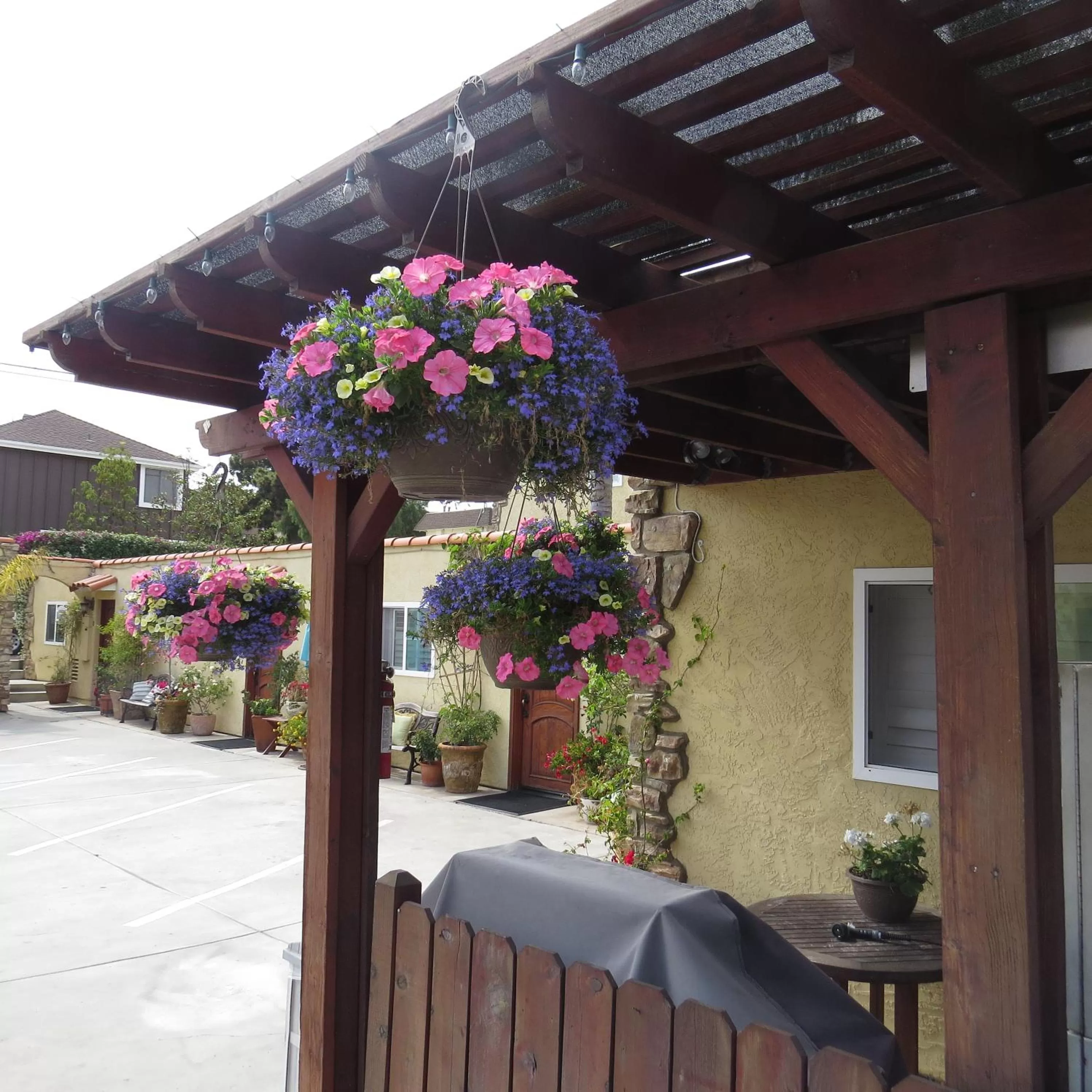 BBQ facilities in Leucadia Beach Inn