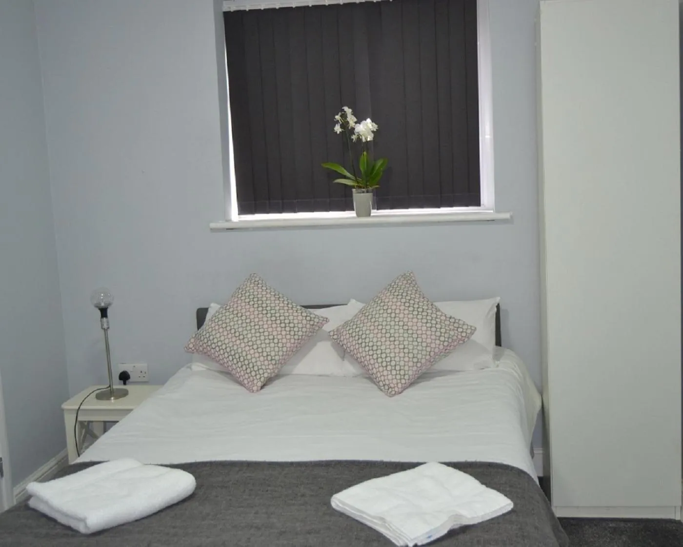 Bed in Manor House London