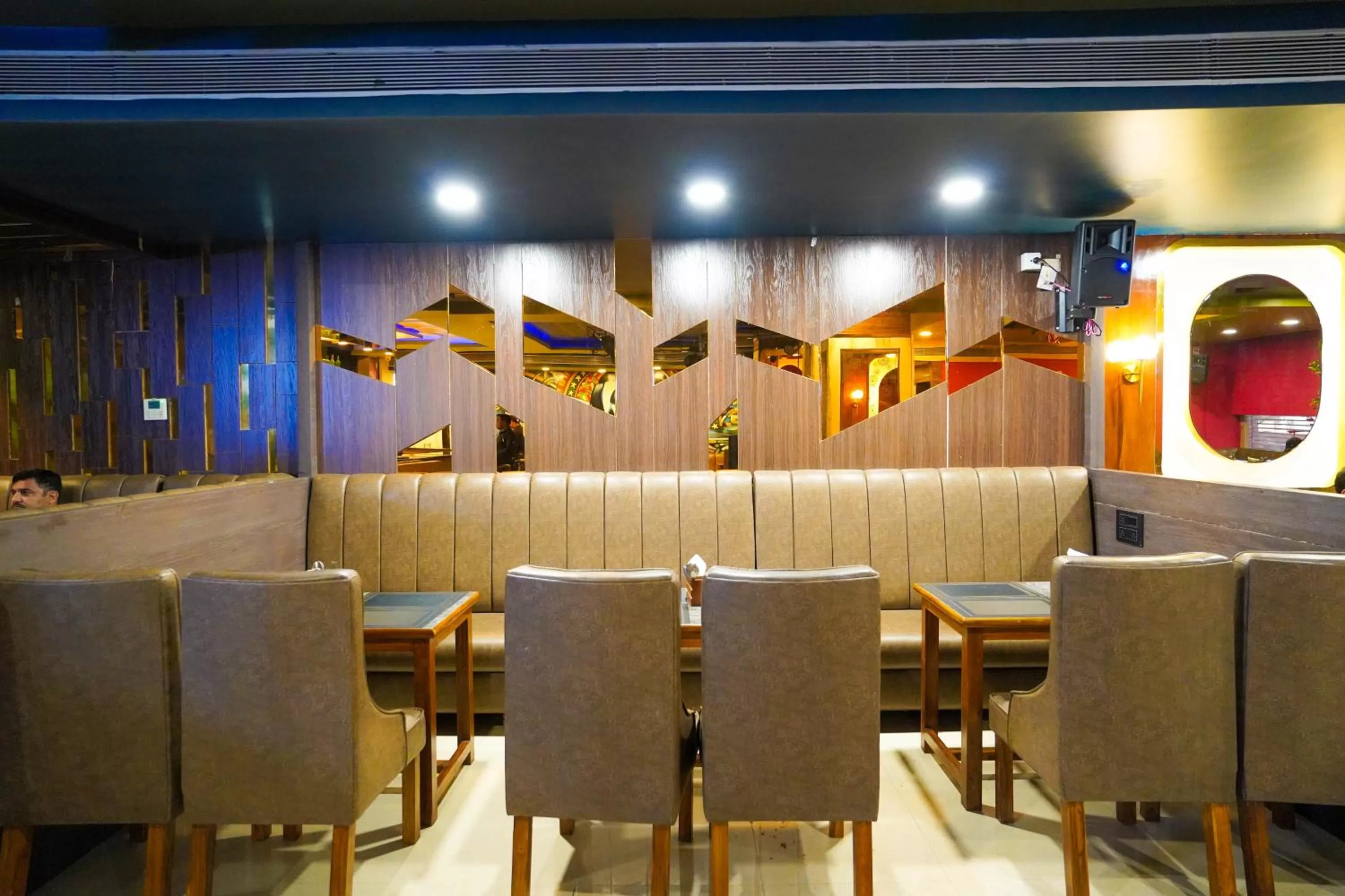 Lounge or bar, Lounge/Bar in HOTEL SEVENTH SENSE