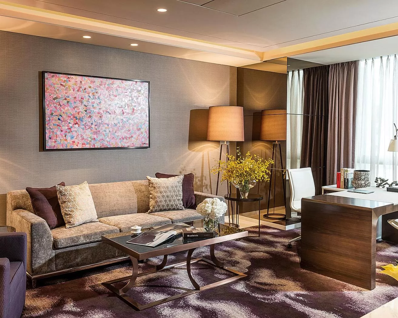 Living room in Four Seasons Hotel Shenzhen