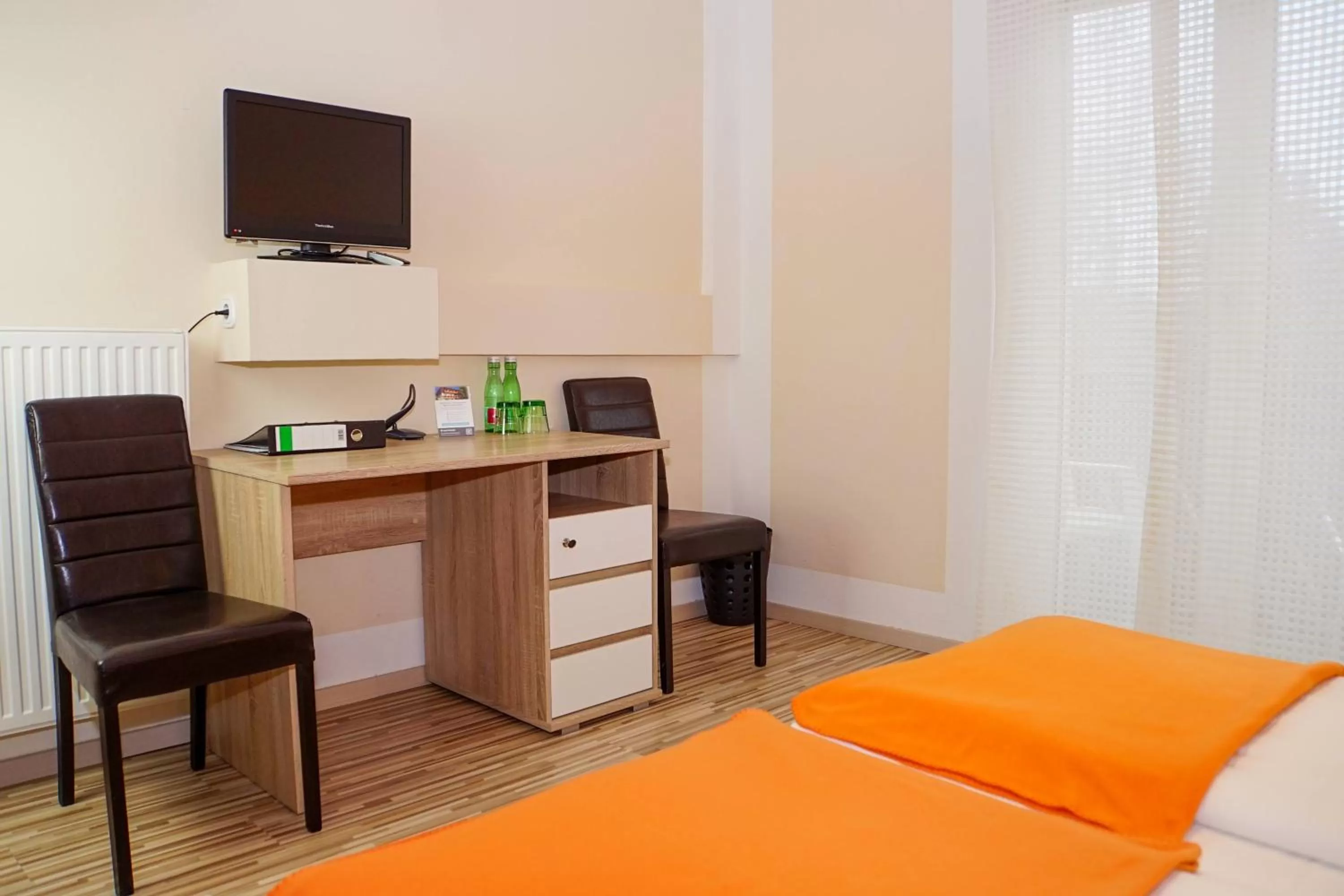 TV and multimedia, Bed in Hotel Hudelist