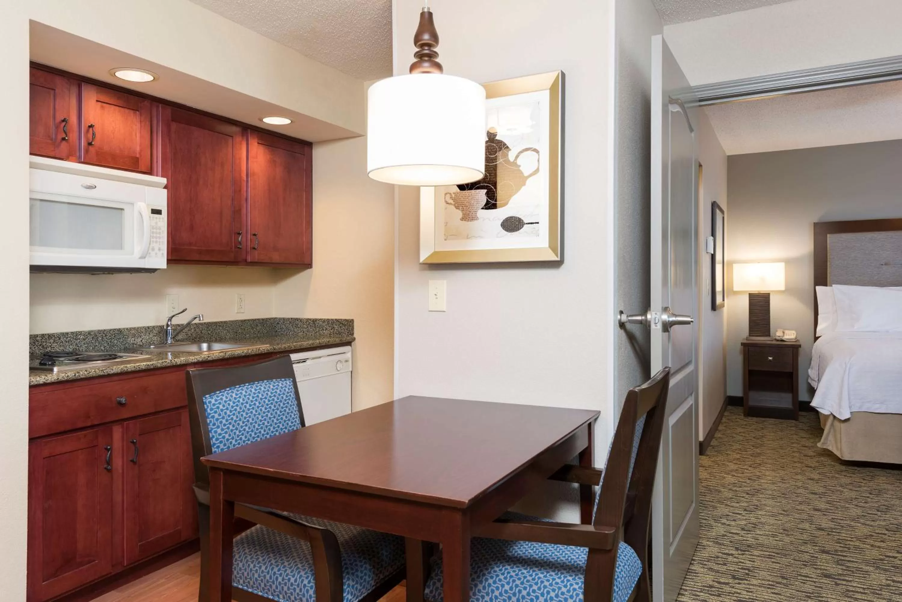 Kitchen or kitchenette, Bed in Homewood Suites by Hilton Indianapolis Northwest