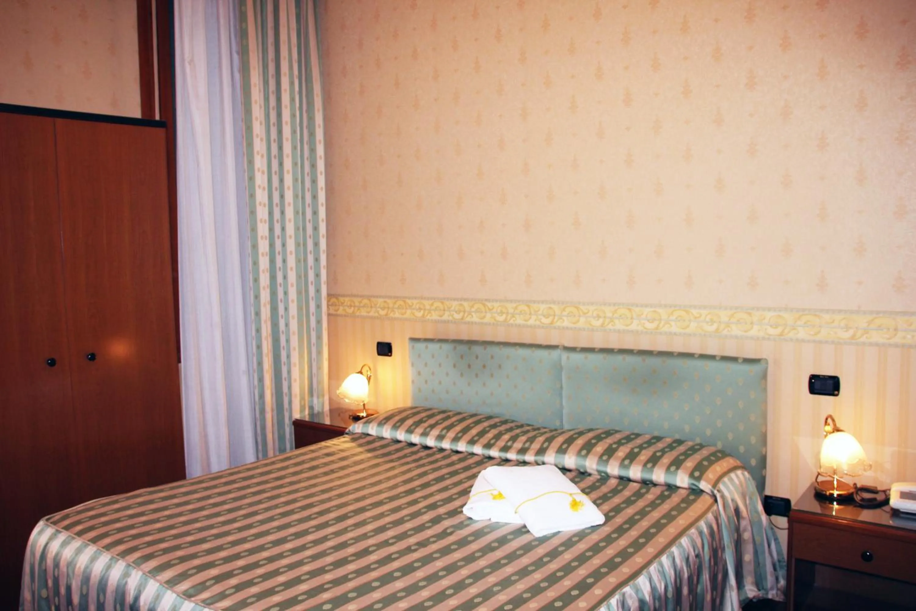 Photo of the whole room, Bed in Albergo Ristorante Leon d'Oro