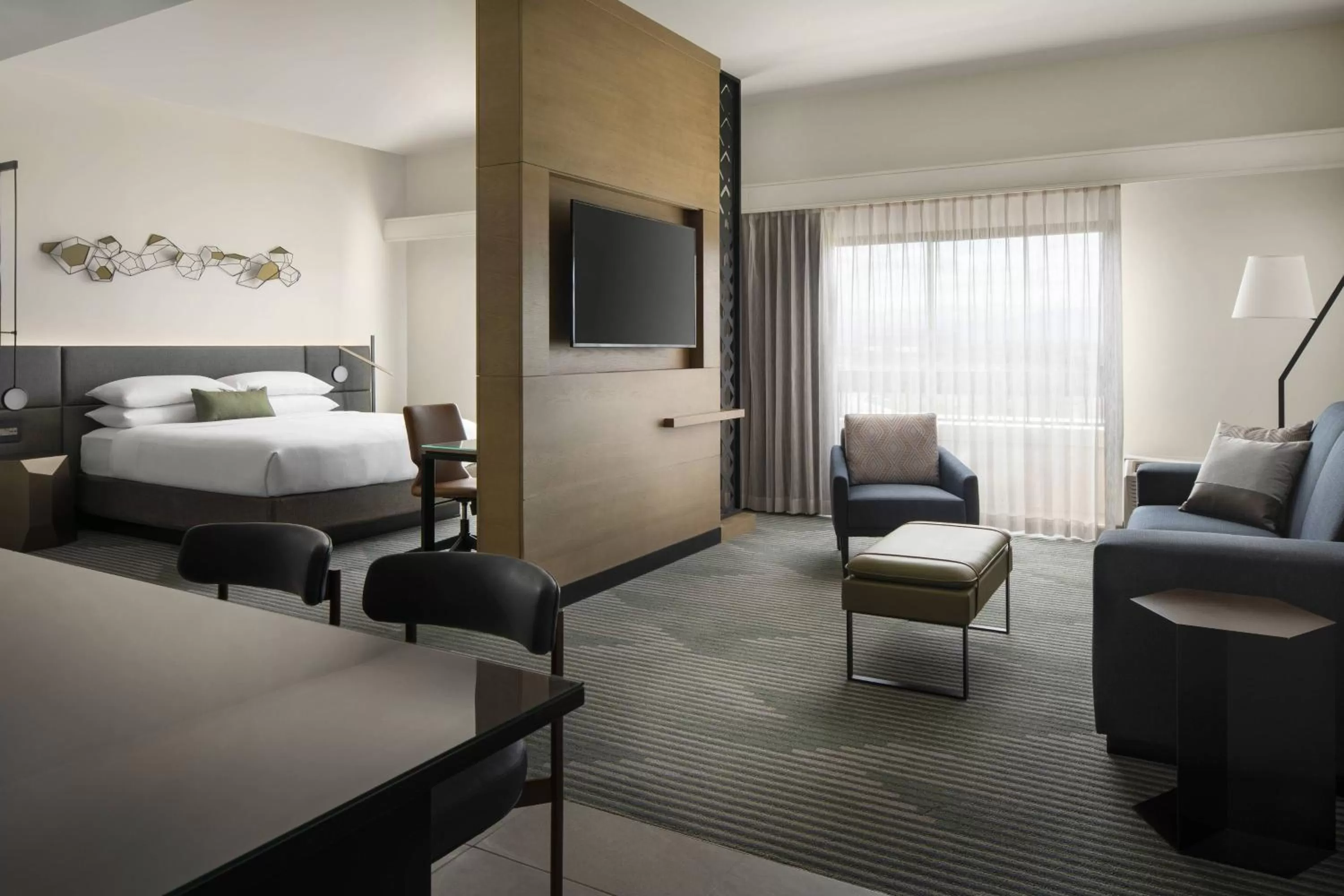 Living room, Bed in Santa Clara Marriott