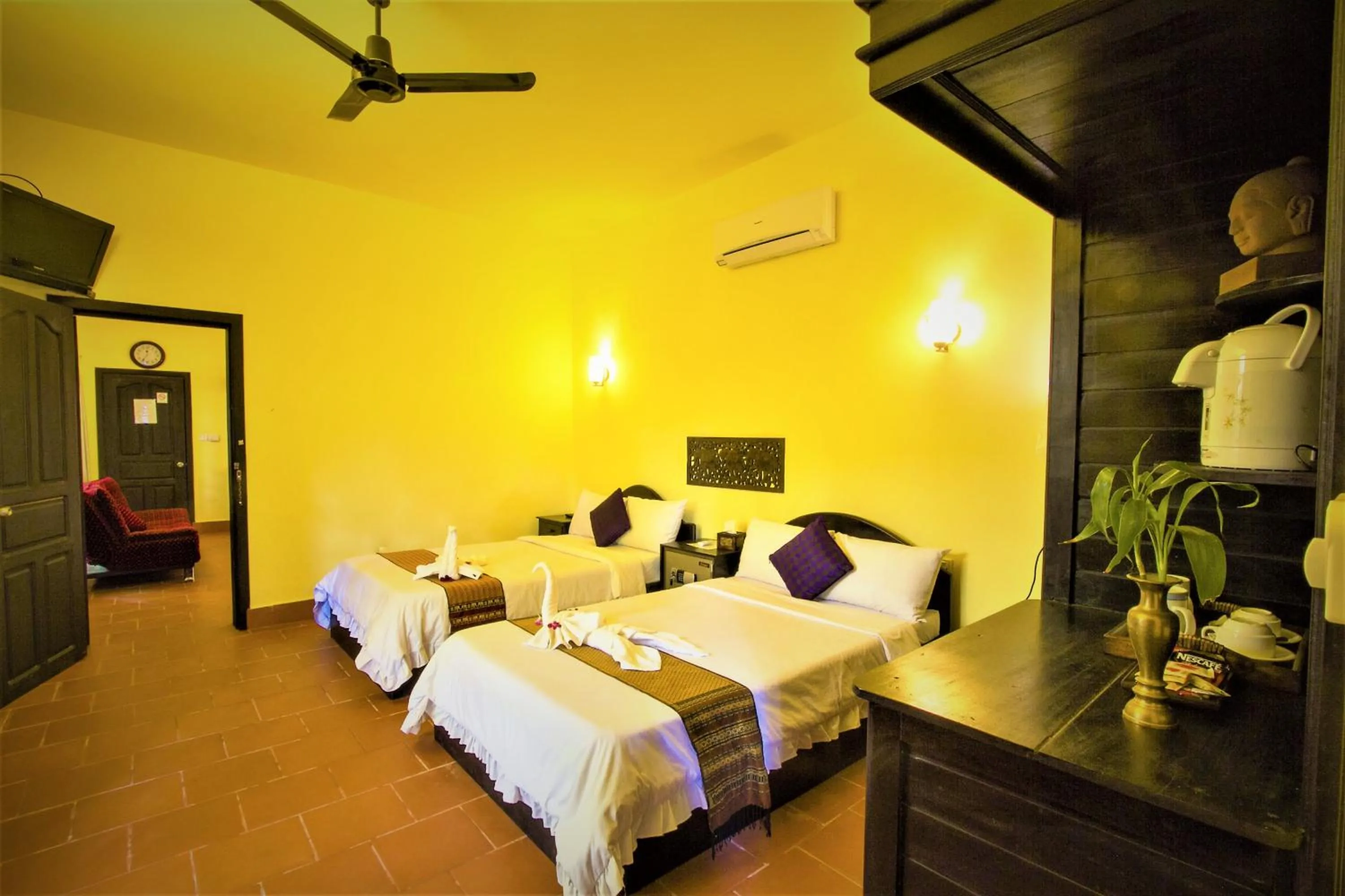 Living room, Bed in Sonalong Boutique Village & Resort