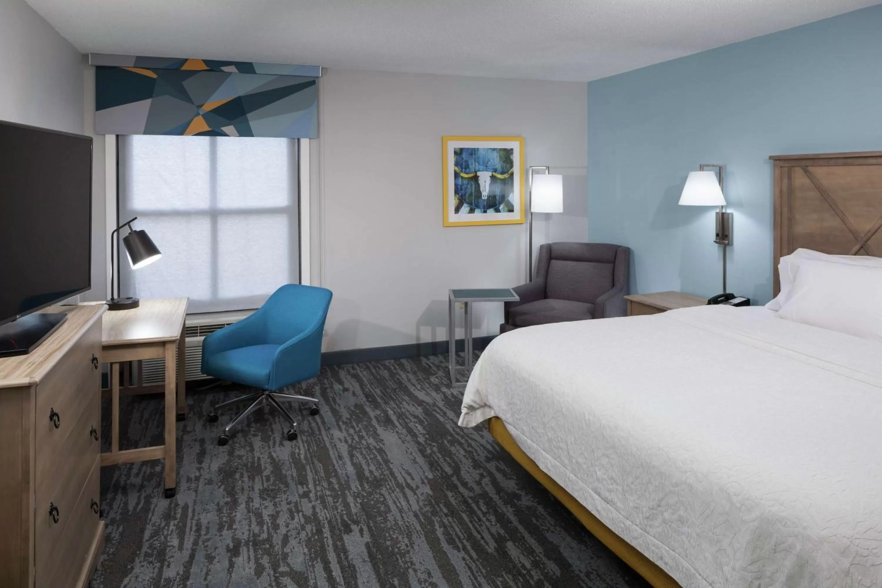 Bedroom, Bed in Hampton Inn Austin Round Rock