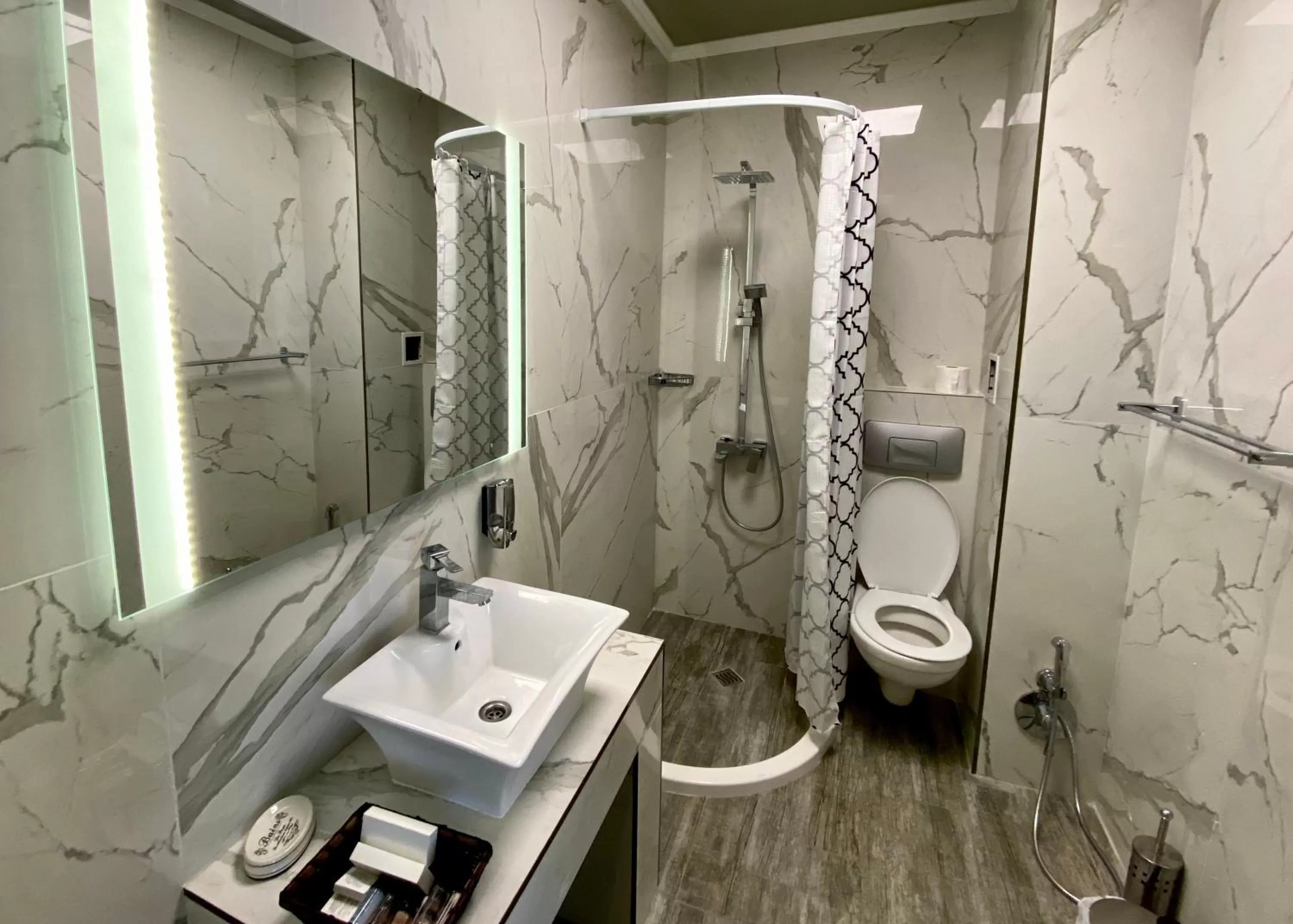 Shower in Luxury Apartments Ivon