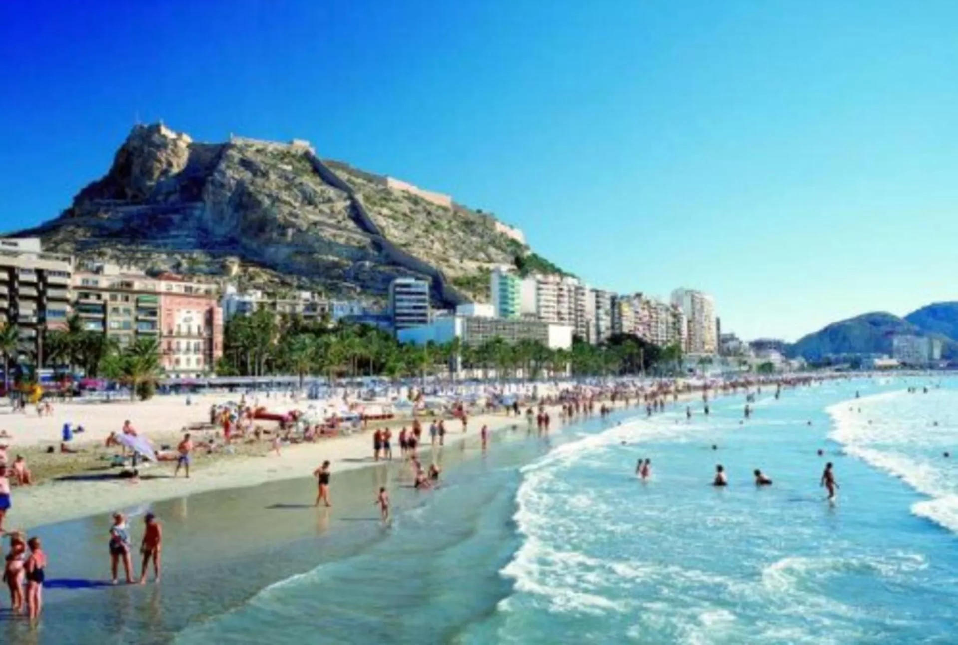 Beach in Alicante Center Apart