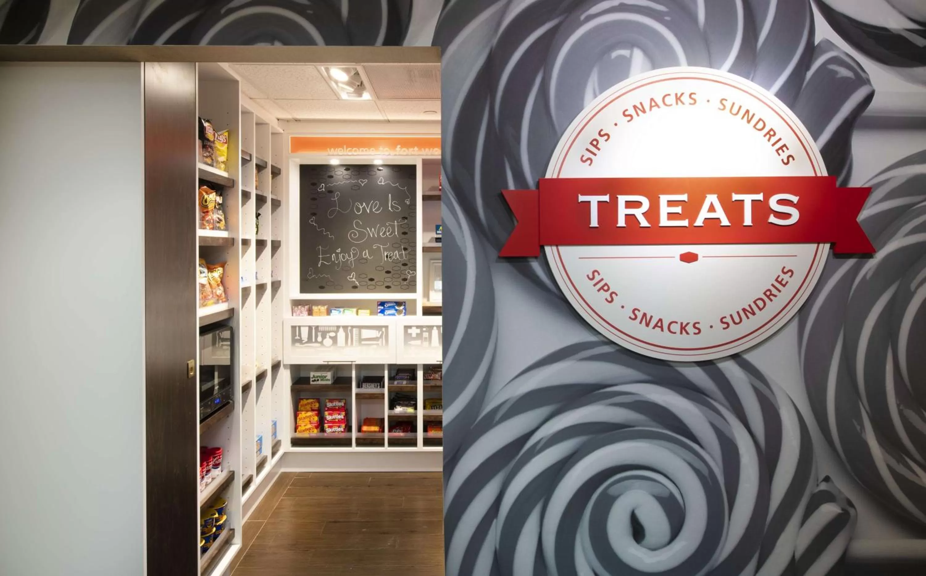 Restaurant/places to eat in Hampton Inn & Suites N Ft Worth-Alliance Airport