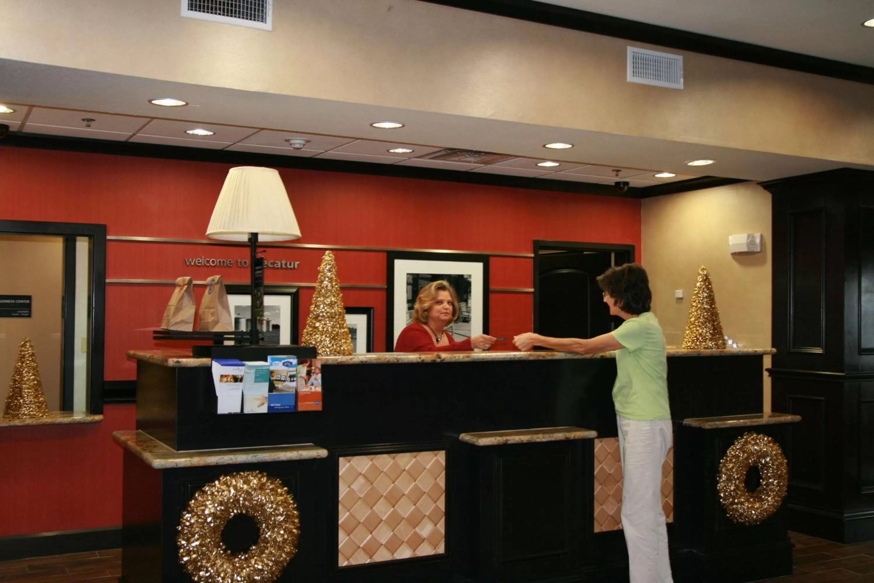 Lobby or reception in Hampton Inn & Suites Decatur