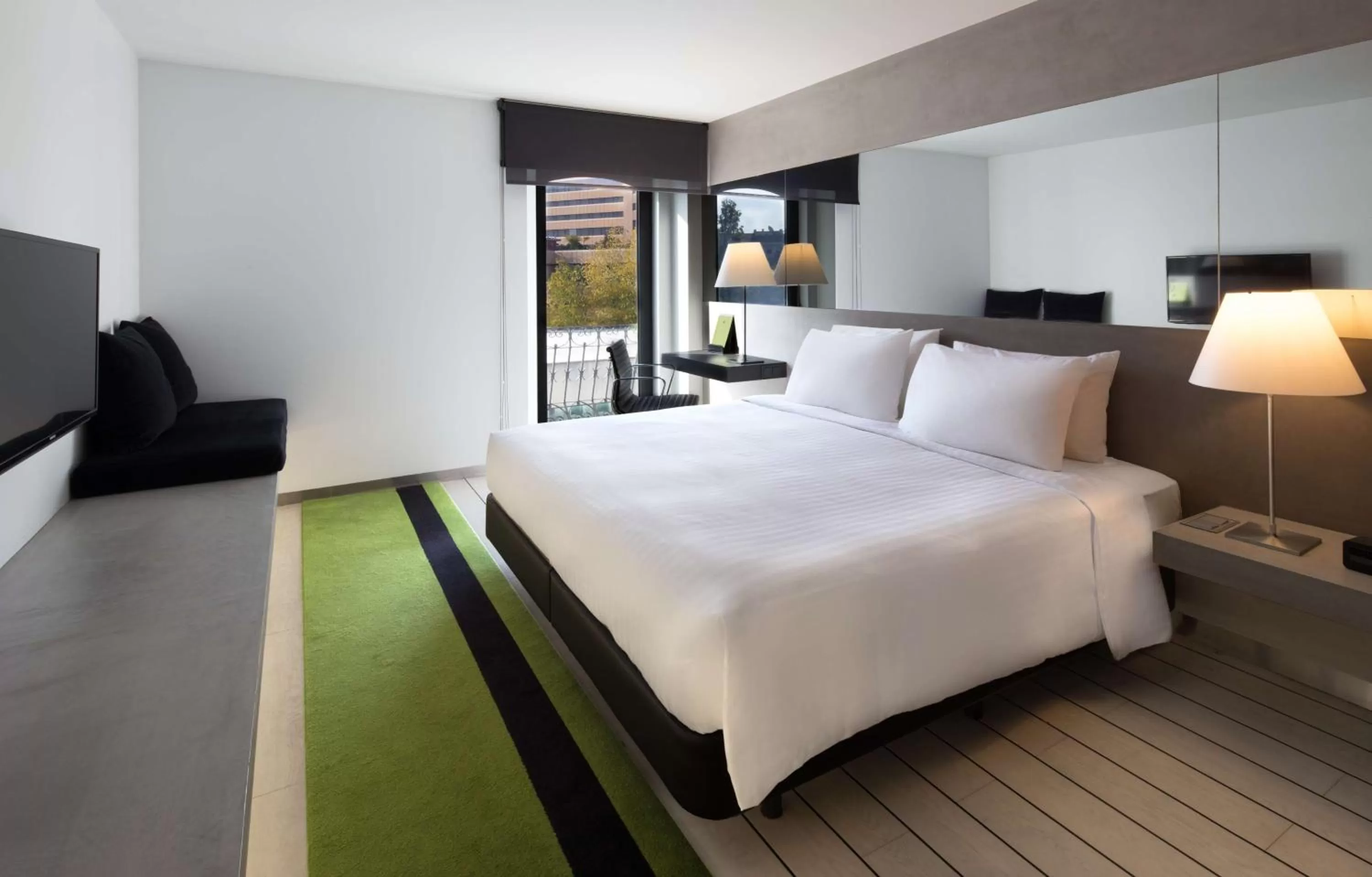 Bed in DoubleTree by Hilton Lisbon Fontana Park