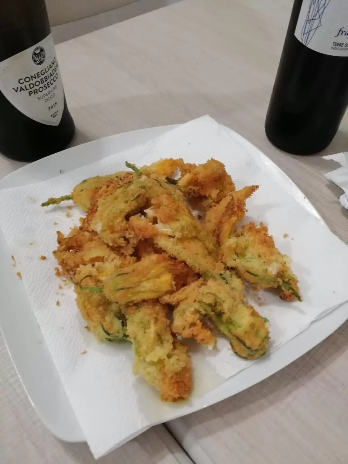 Food and drinks in Opera Boutique Rooms