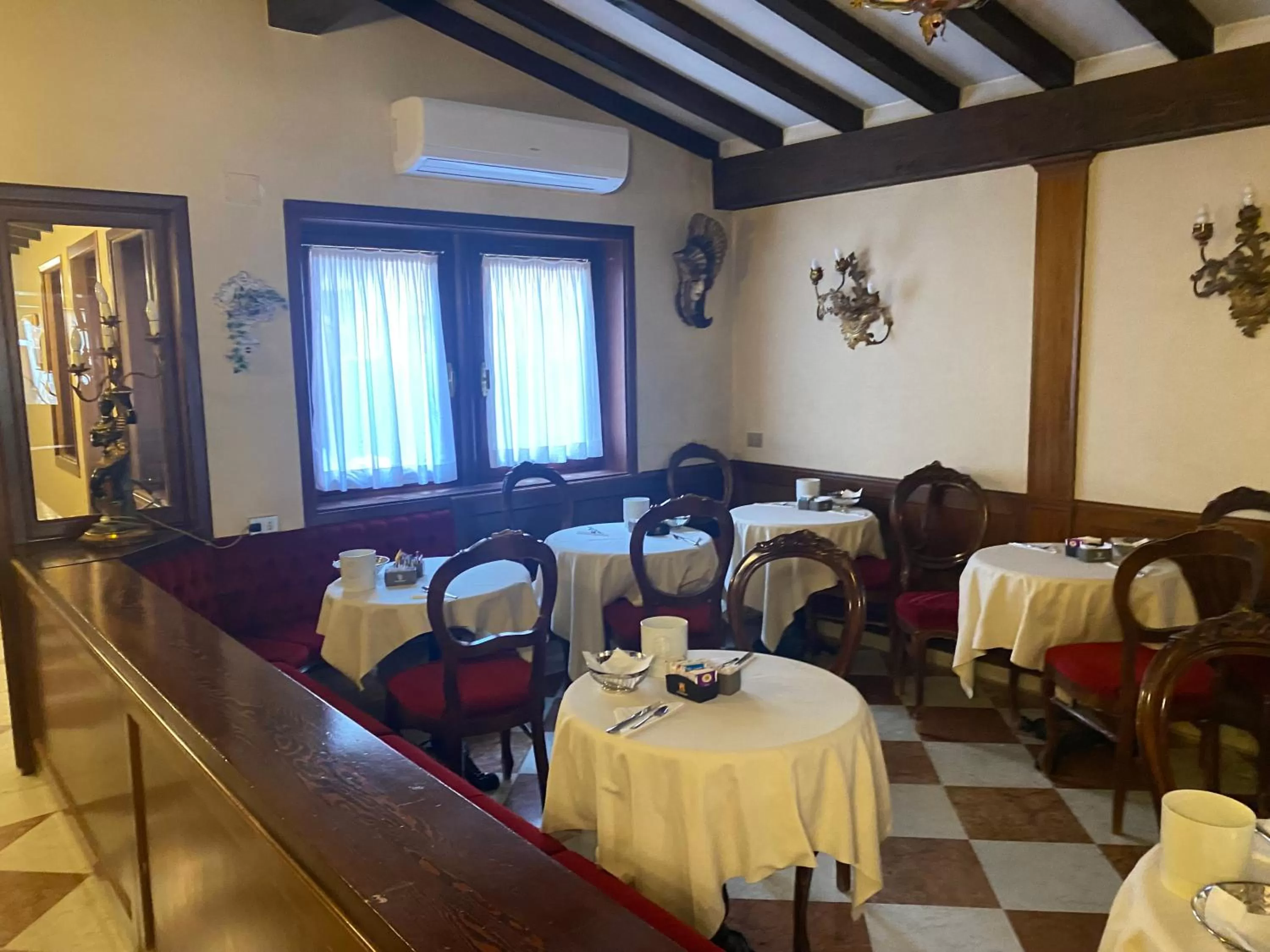 Breakfast in Hotel Falier