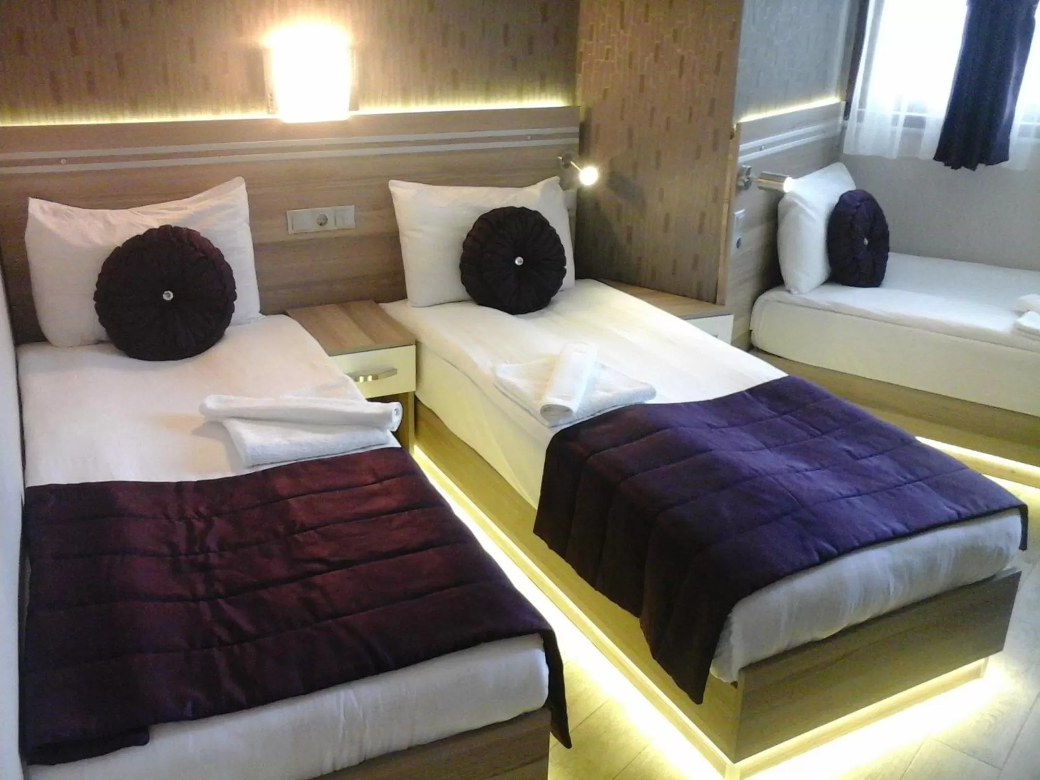 Bedroom, Bed in Olimpiyat Hotel Izmir