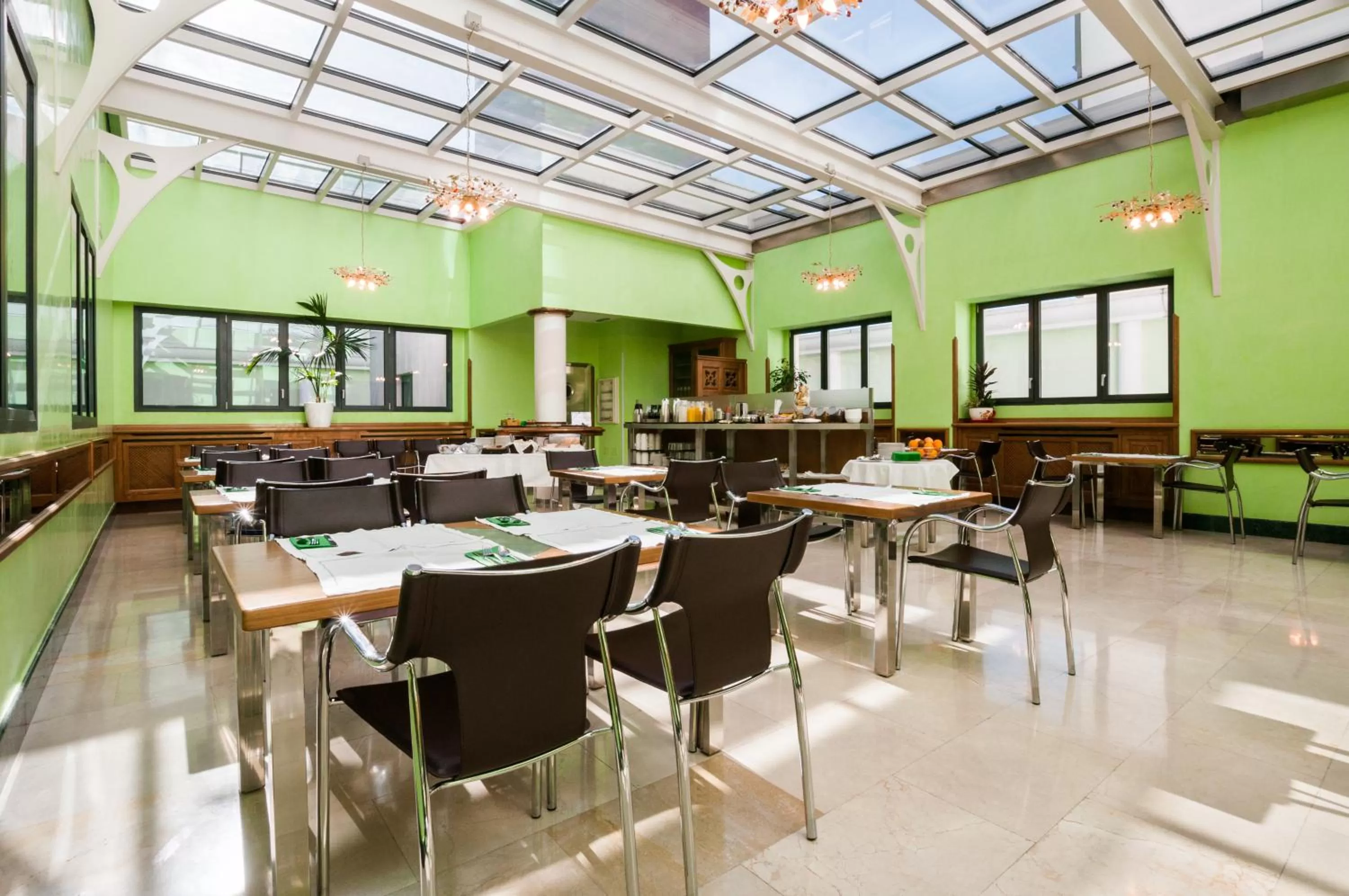 Buffet breakfast in Hotel Julia