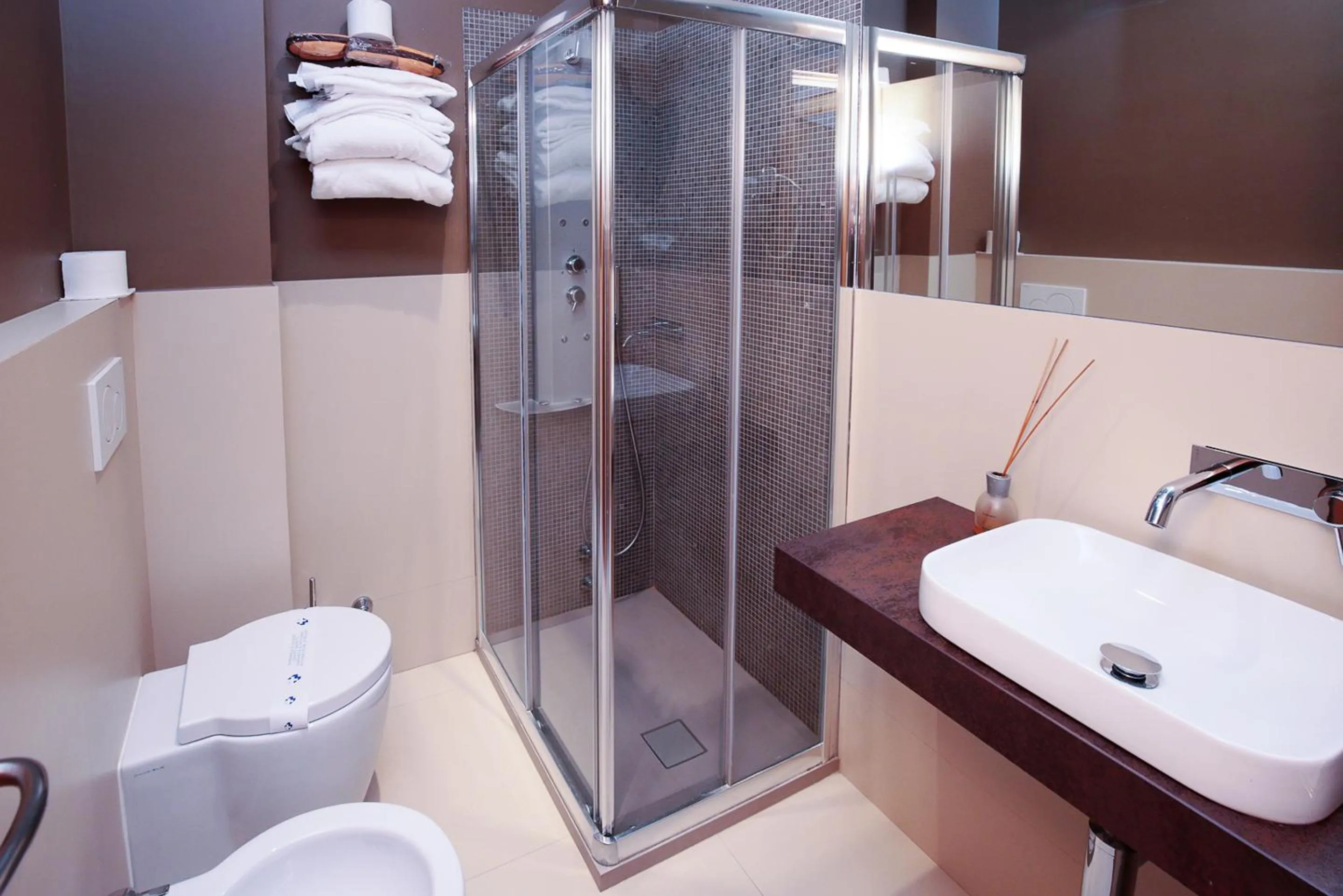 Bathroom in Hotel Aleramo