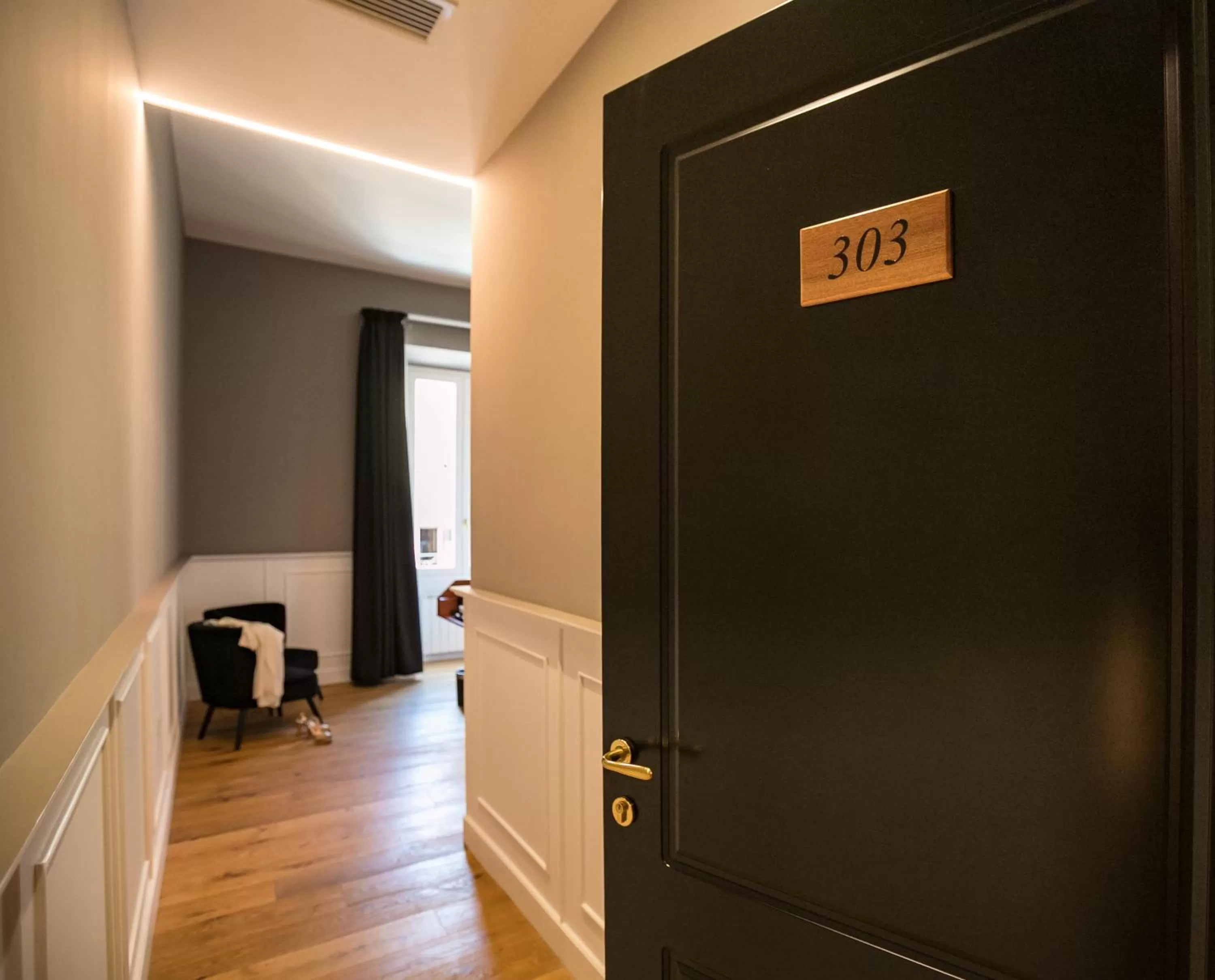 Photo of the whole room in Jb Relais Luxury