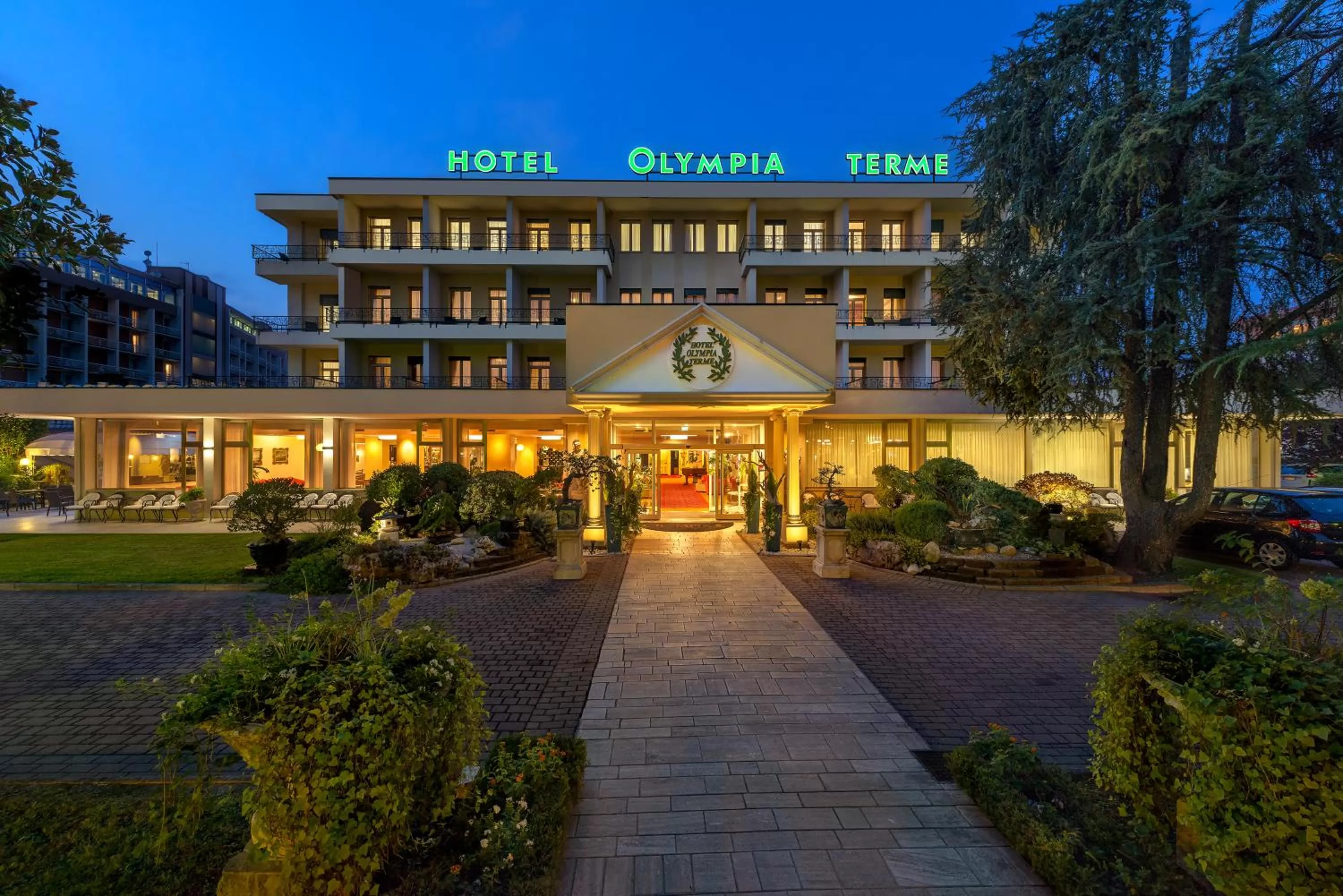 Facade/entrance in Hotel Terme Olympia
